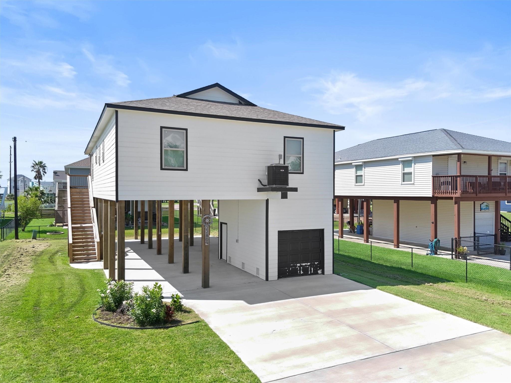 22809 Camino