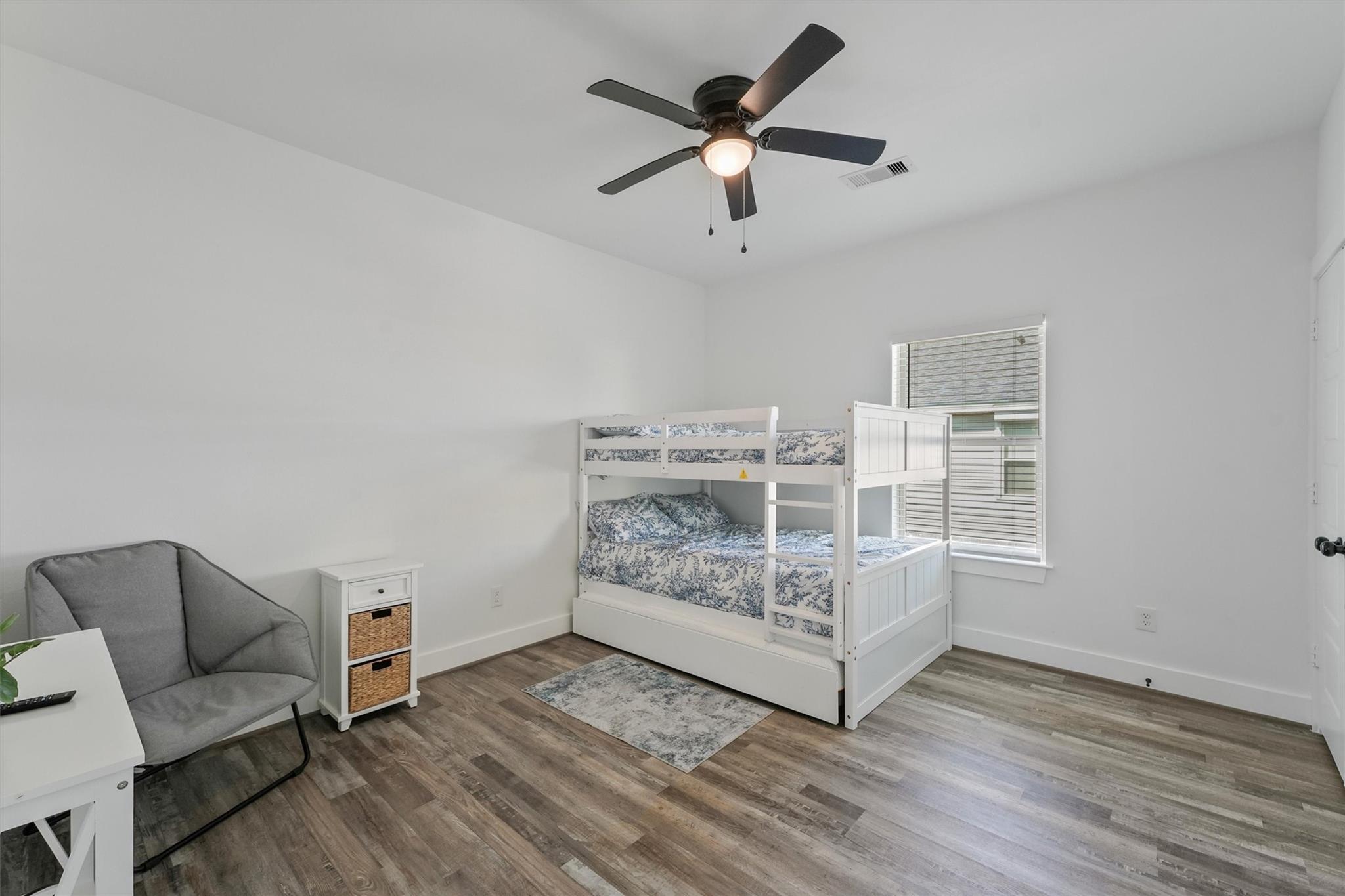 22809 Camino