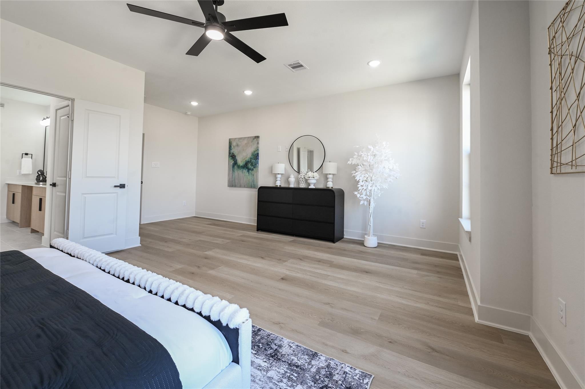 14107 Bridgeport