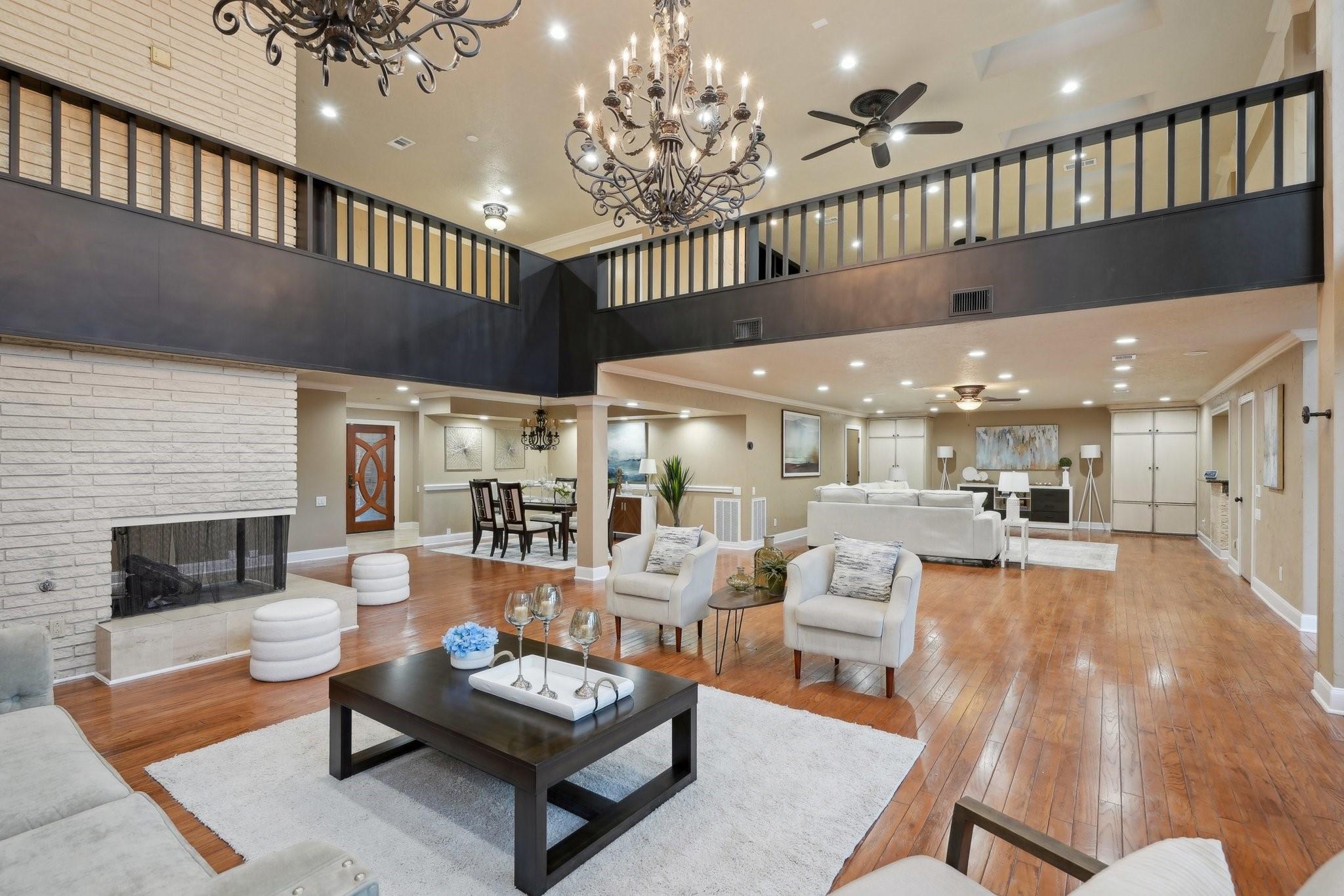 5914 Bermuda Dunes Drive