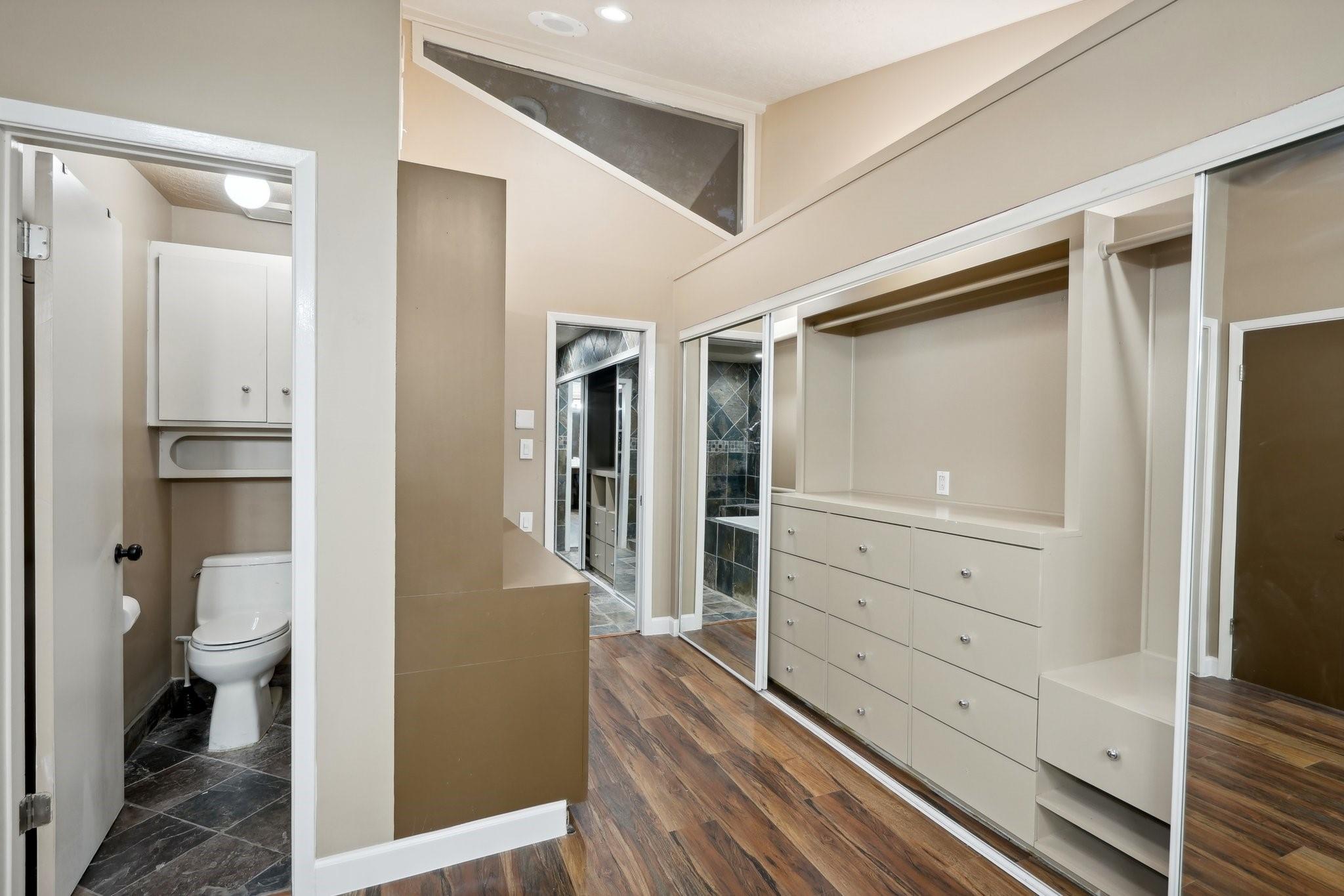 5914 Bermuda Dunes Drive