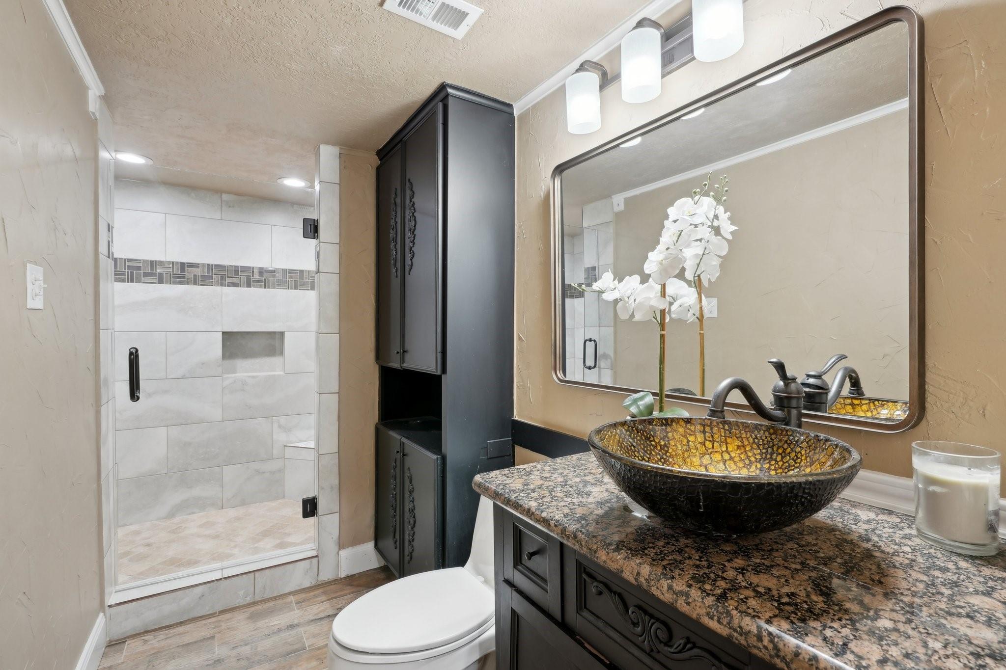 5914 Bermuda Dunes Drive