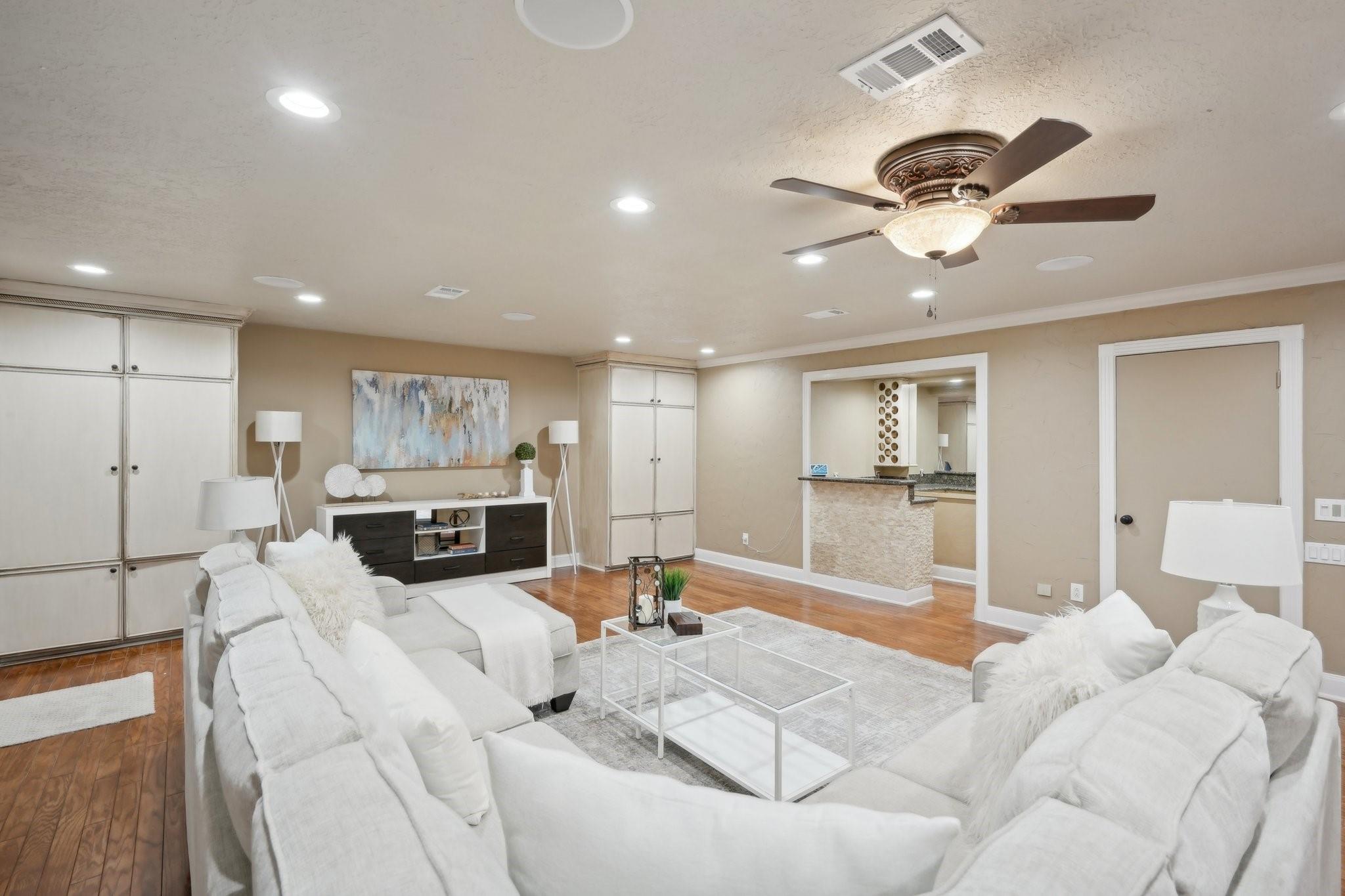 5914 Bermuda Dunes Drive