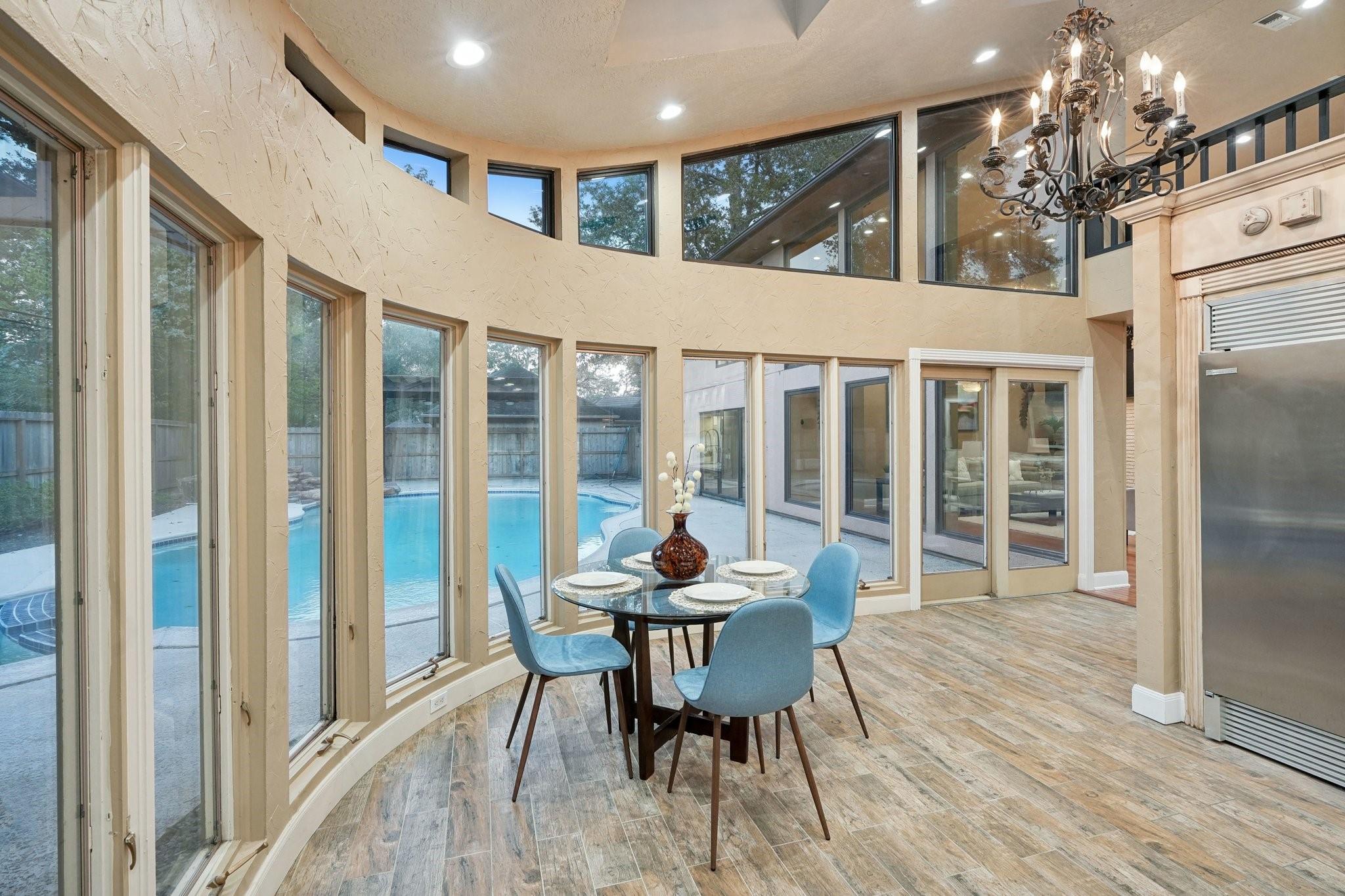 5914 Bermuda Dunes Drive