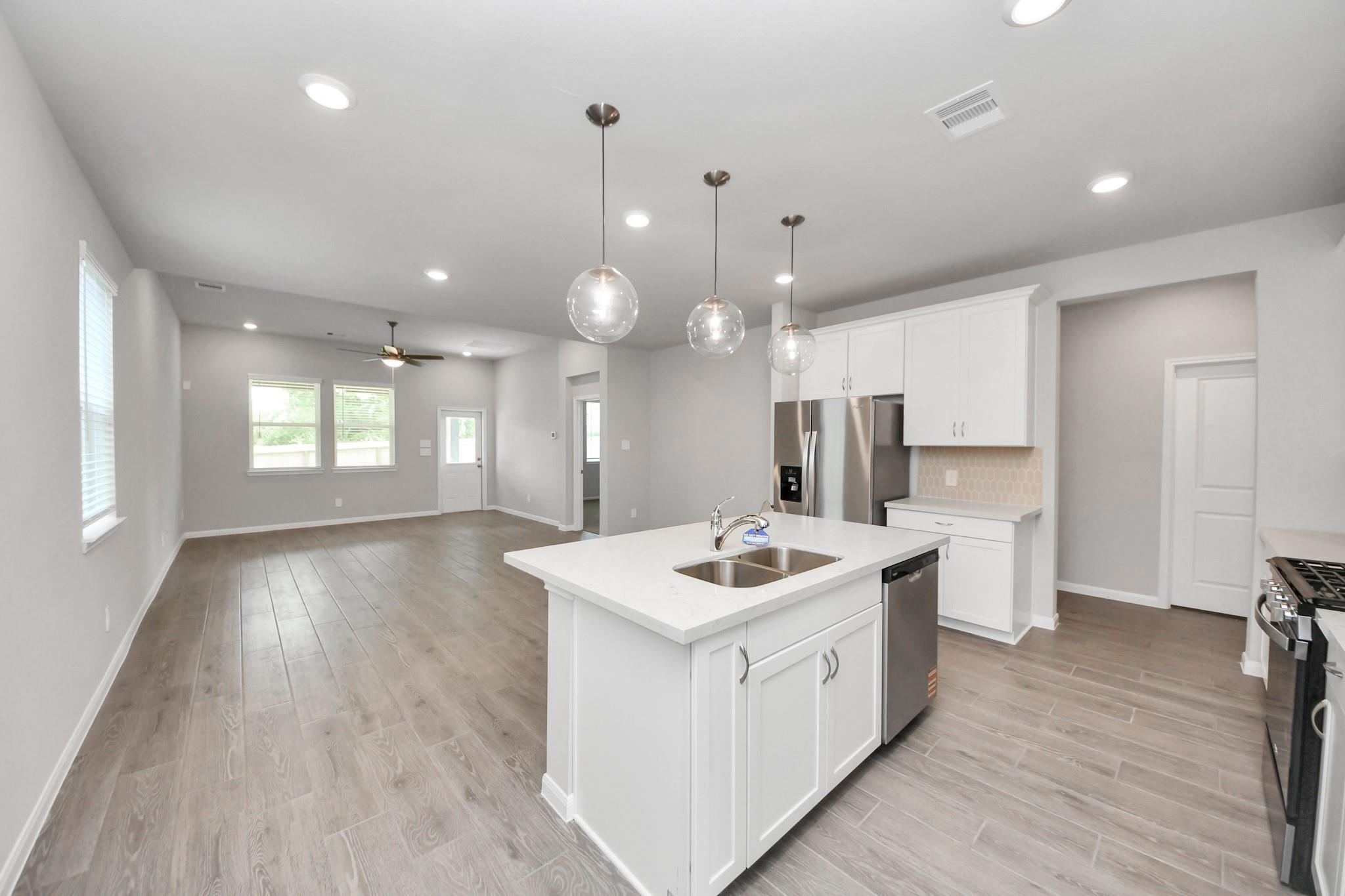 19556 Stripe Hill Bend