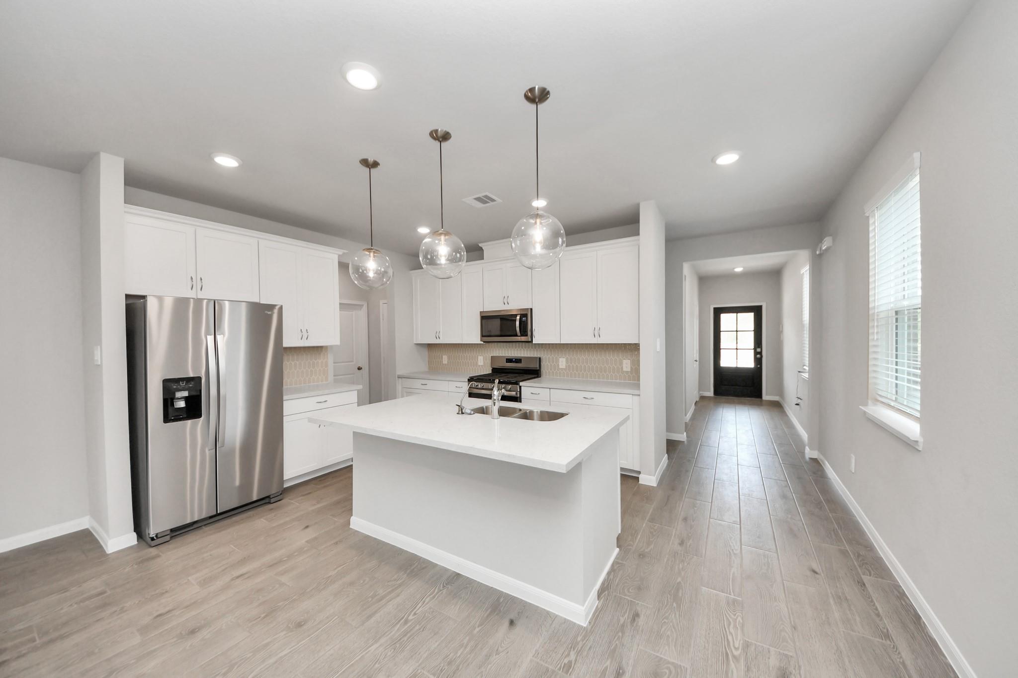 19556 Stripe Hill Bend