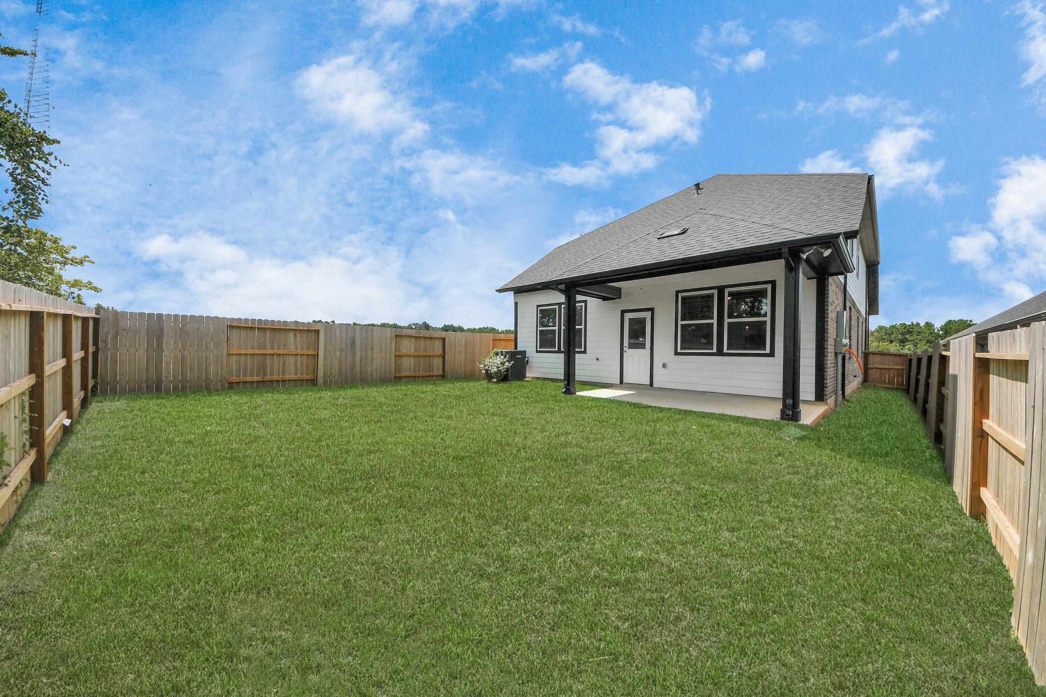 19556 Stripe Hill Bend