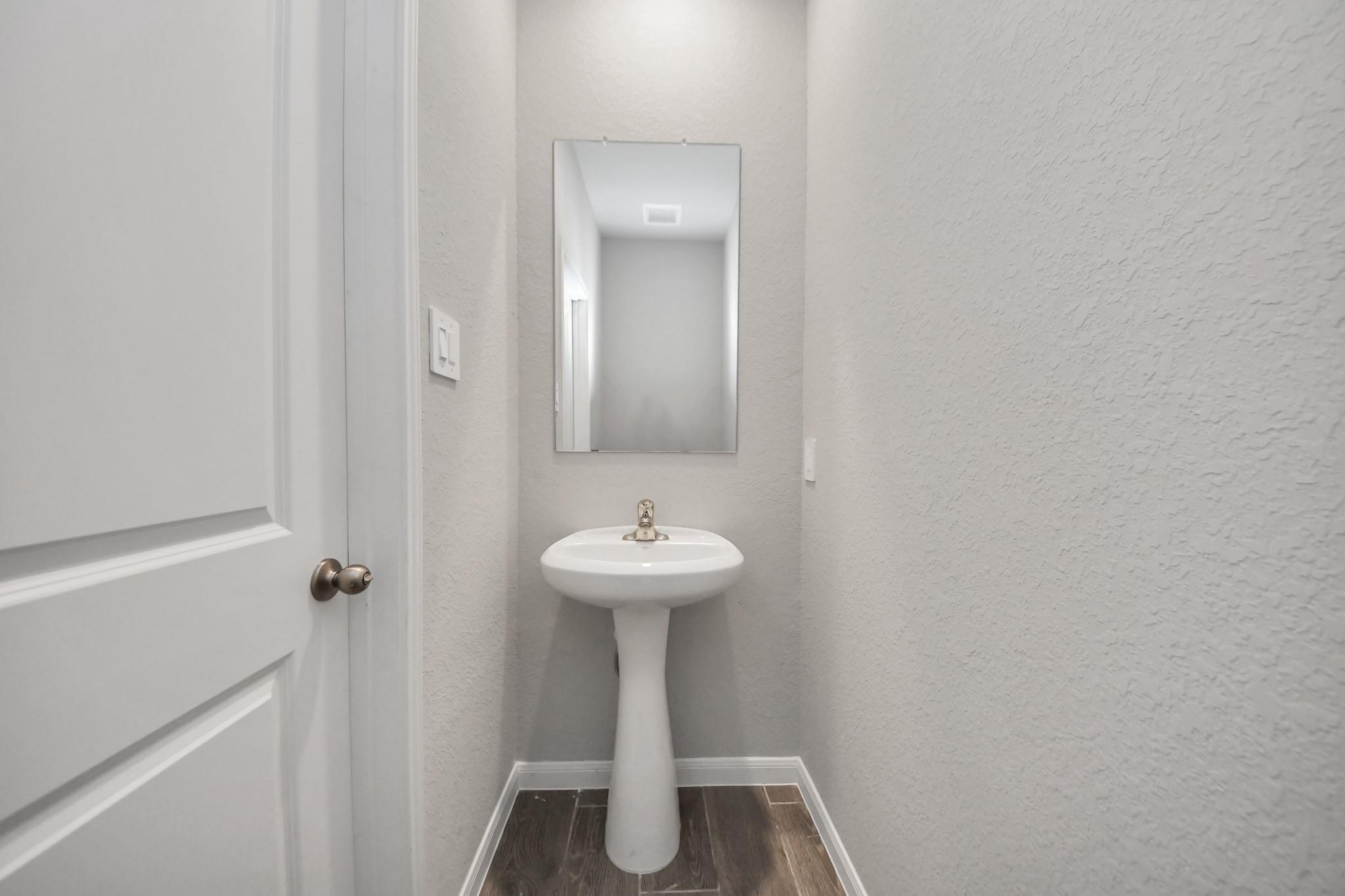 19556 Stripe Hill Bend