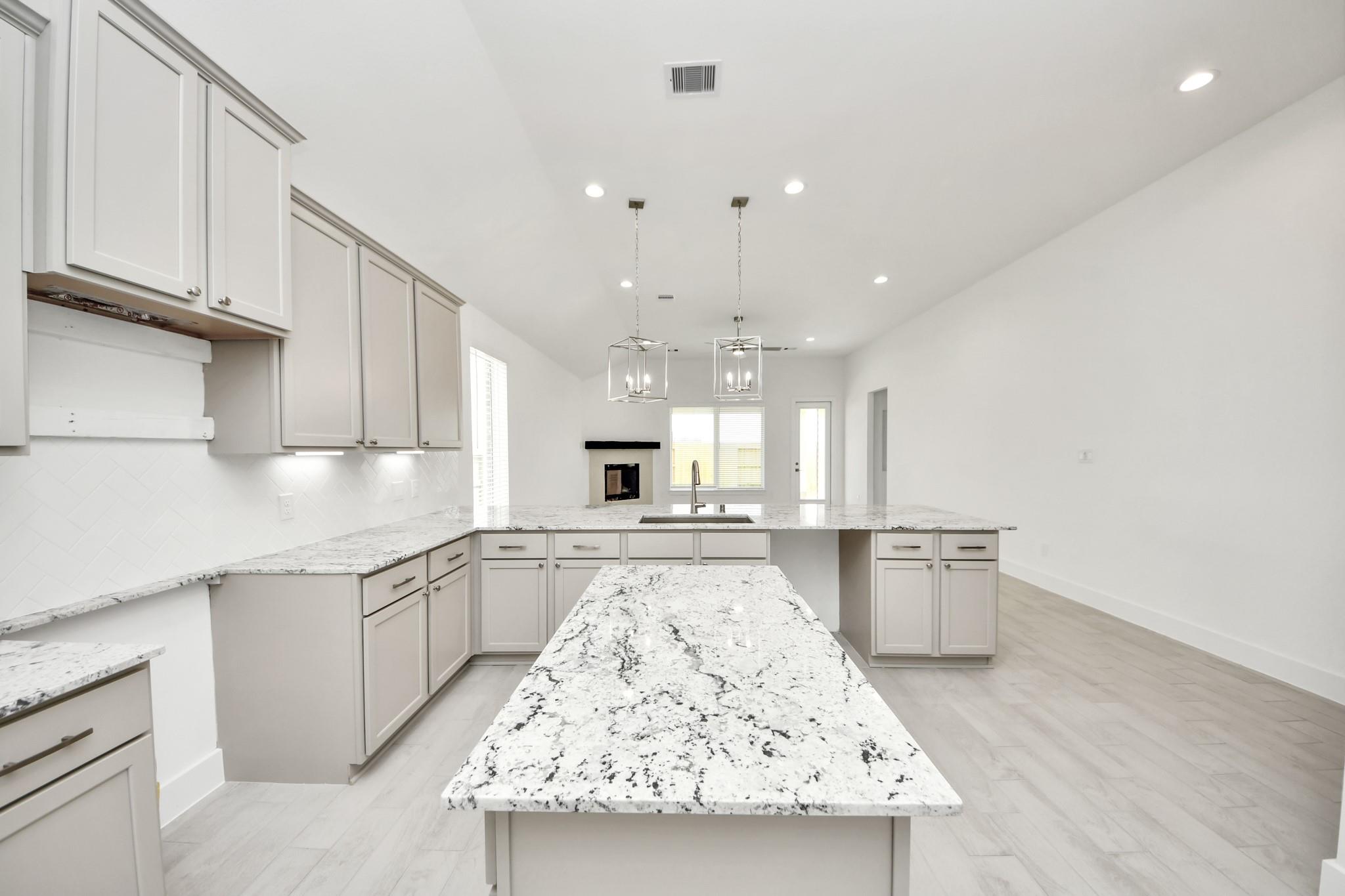 6227 Vista View Lane