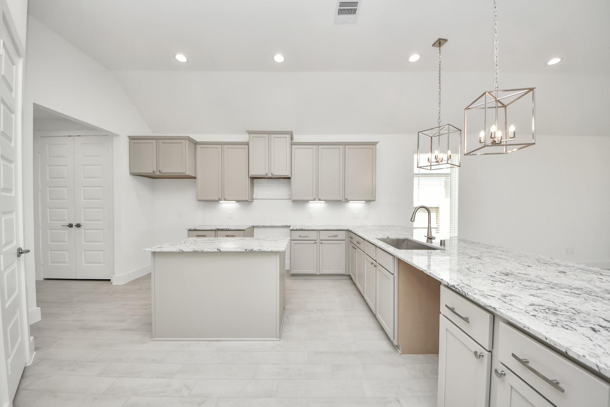 6227 Vista View Lane