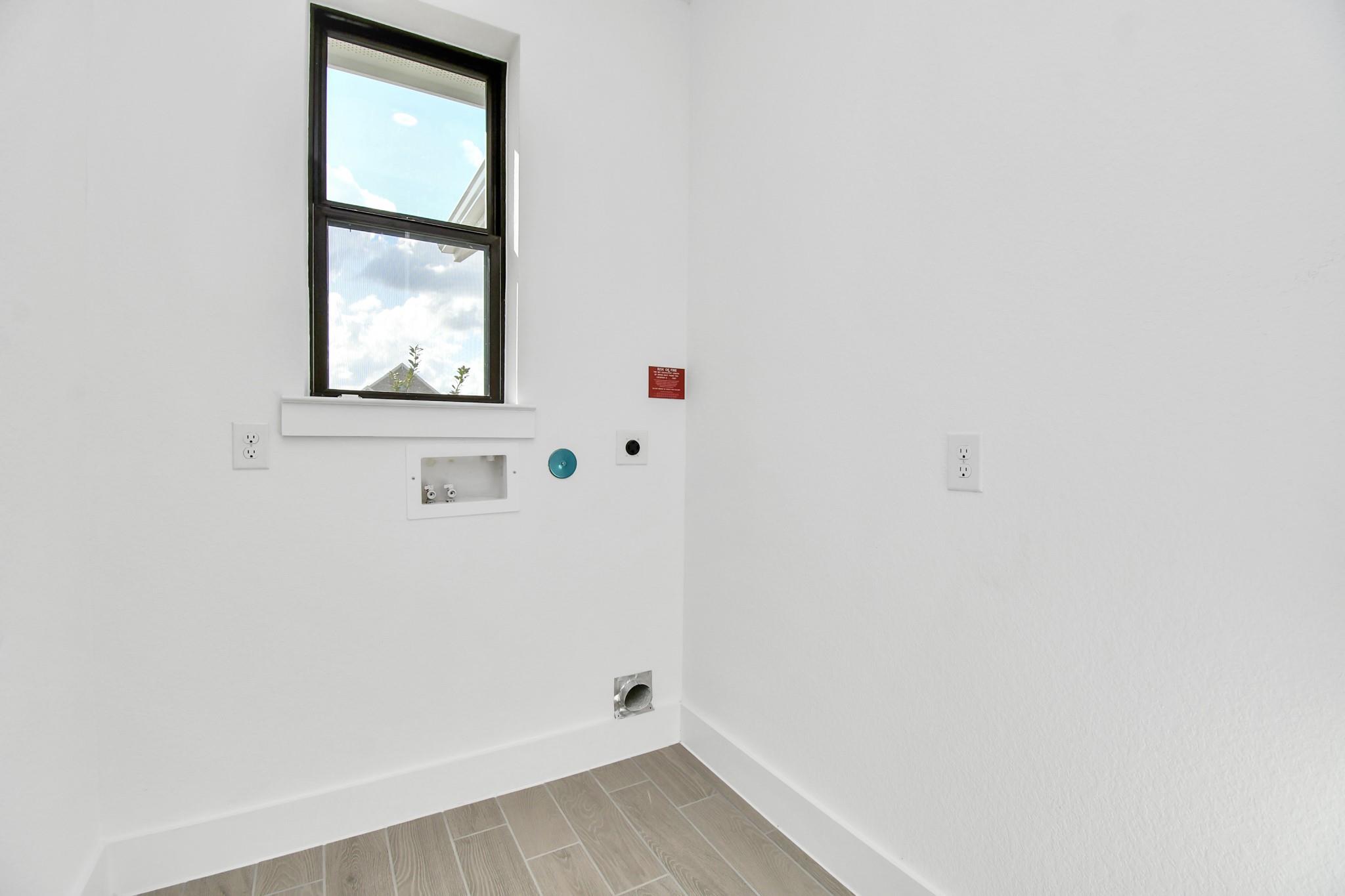 6623 Canary Knoll Court