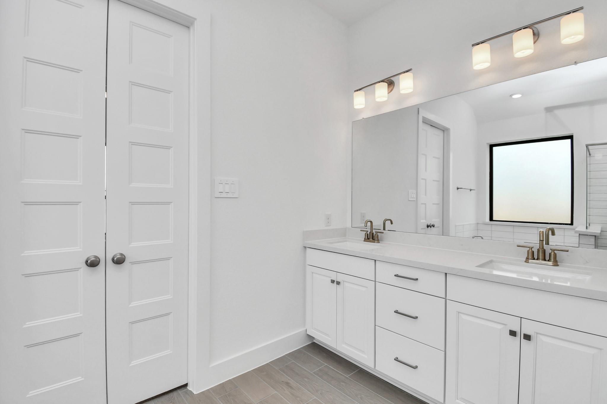 6623 Canary Knoll Court