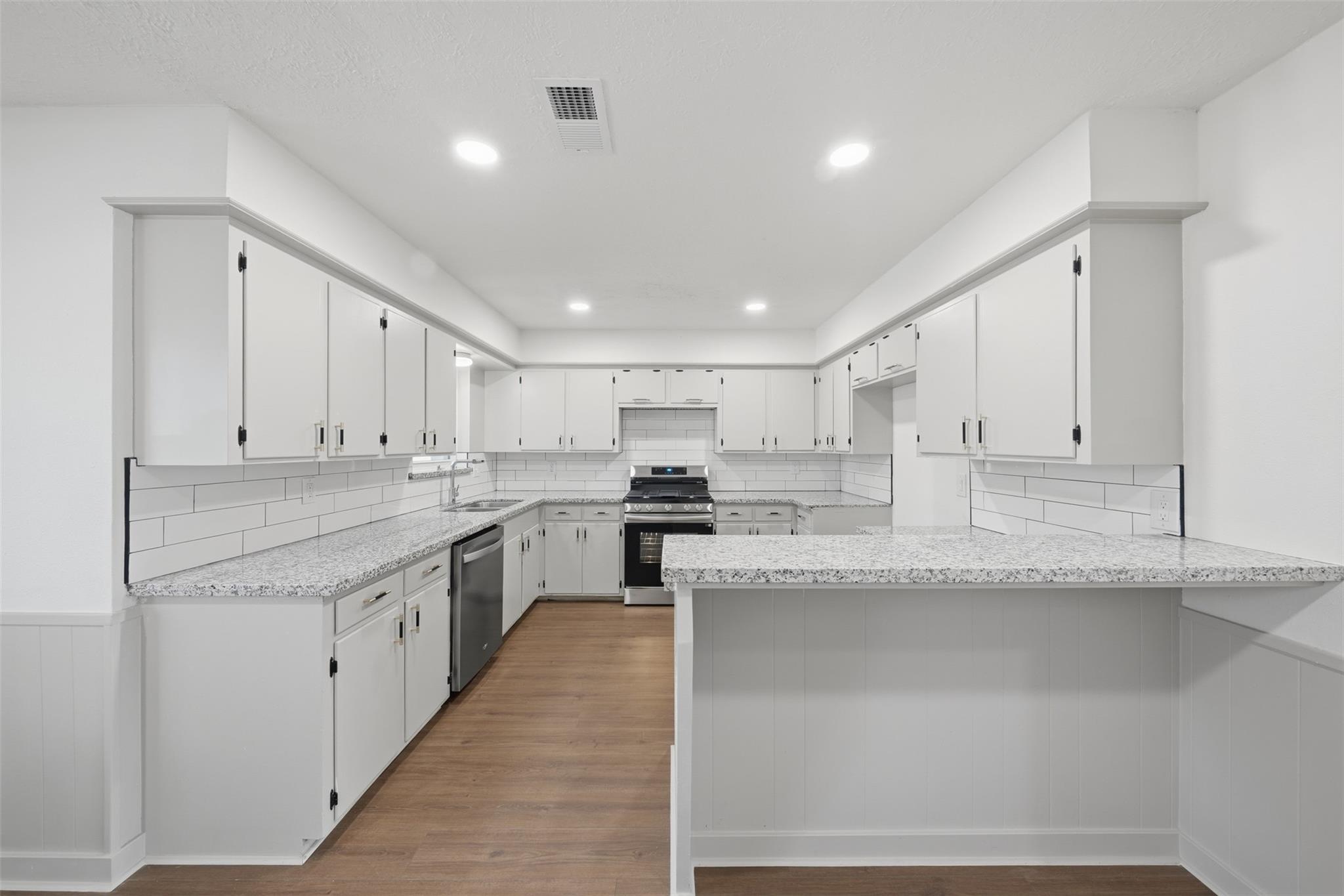 5002 Cedar Creek Drive