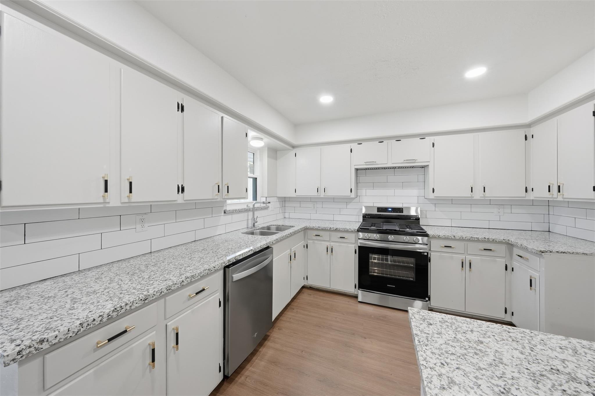 5002 Cedar Creek Drive