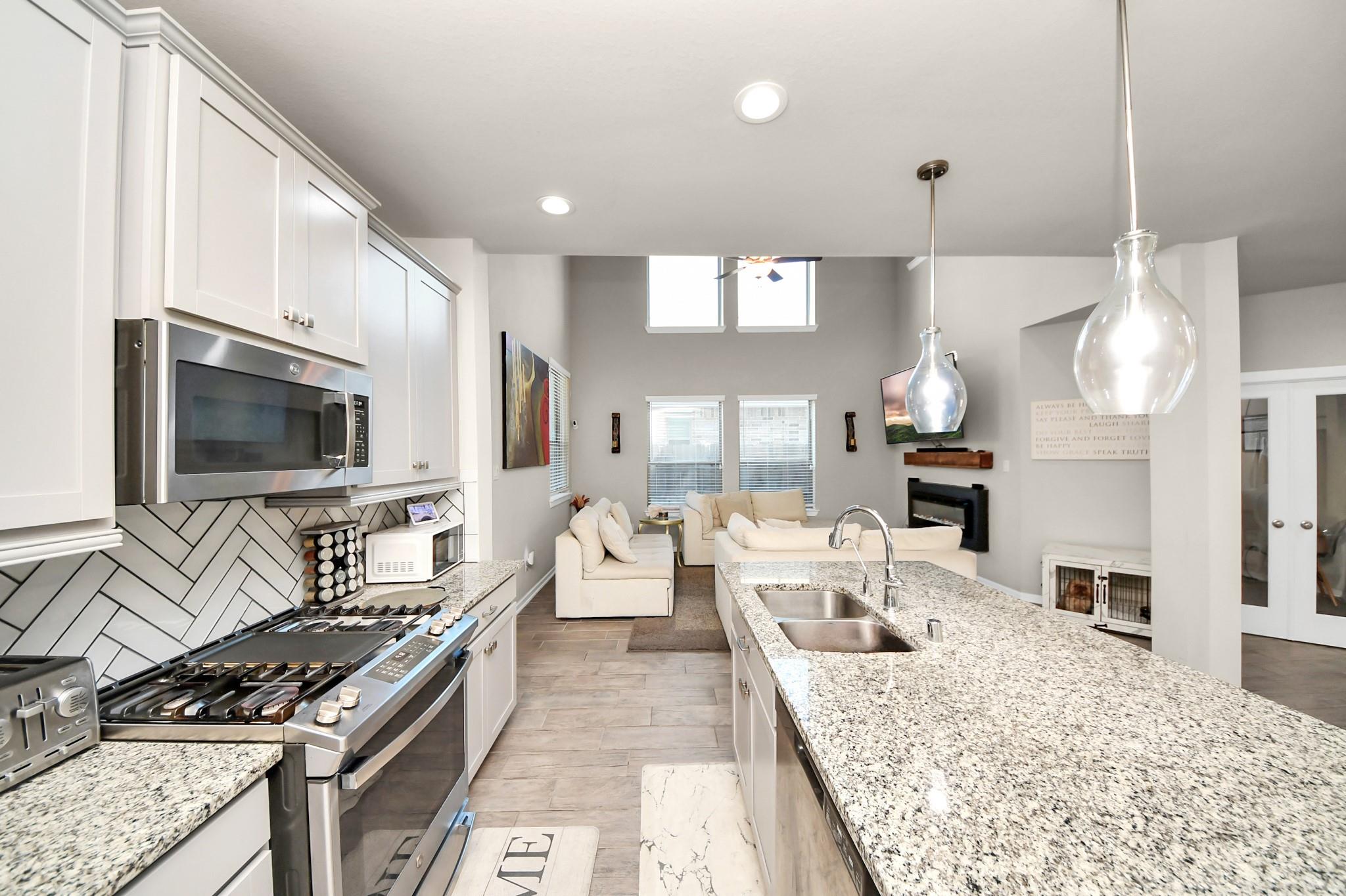 7027 Winterberry Glen Lane