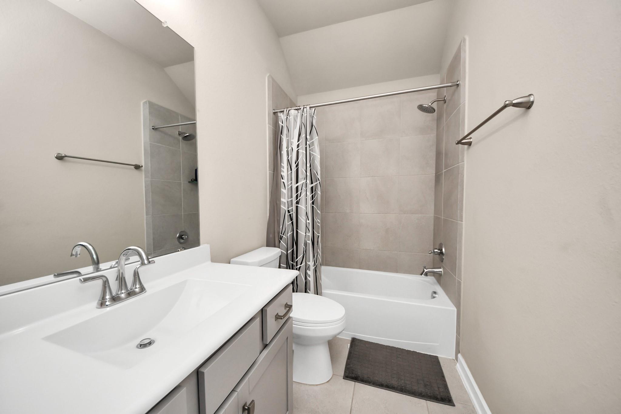 7027 Winterberry Glen Lane