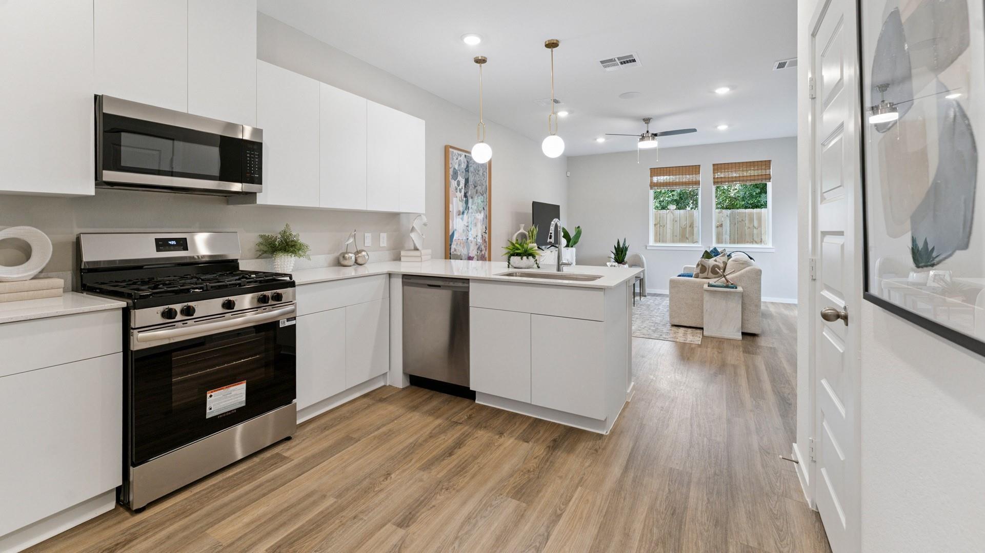 5914 Manning Oaks Street, Houston