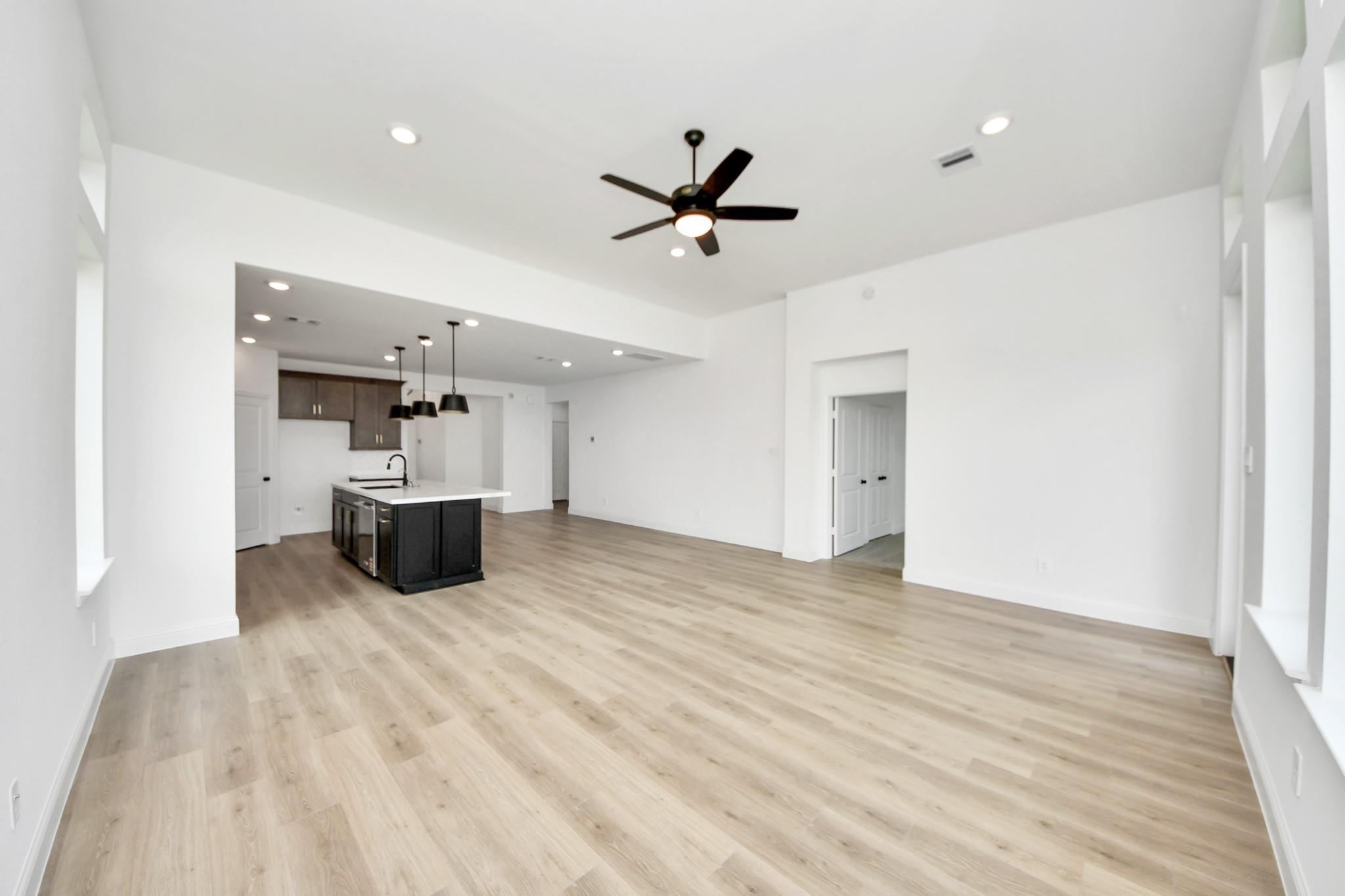 21702 Swift Flier Lane