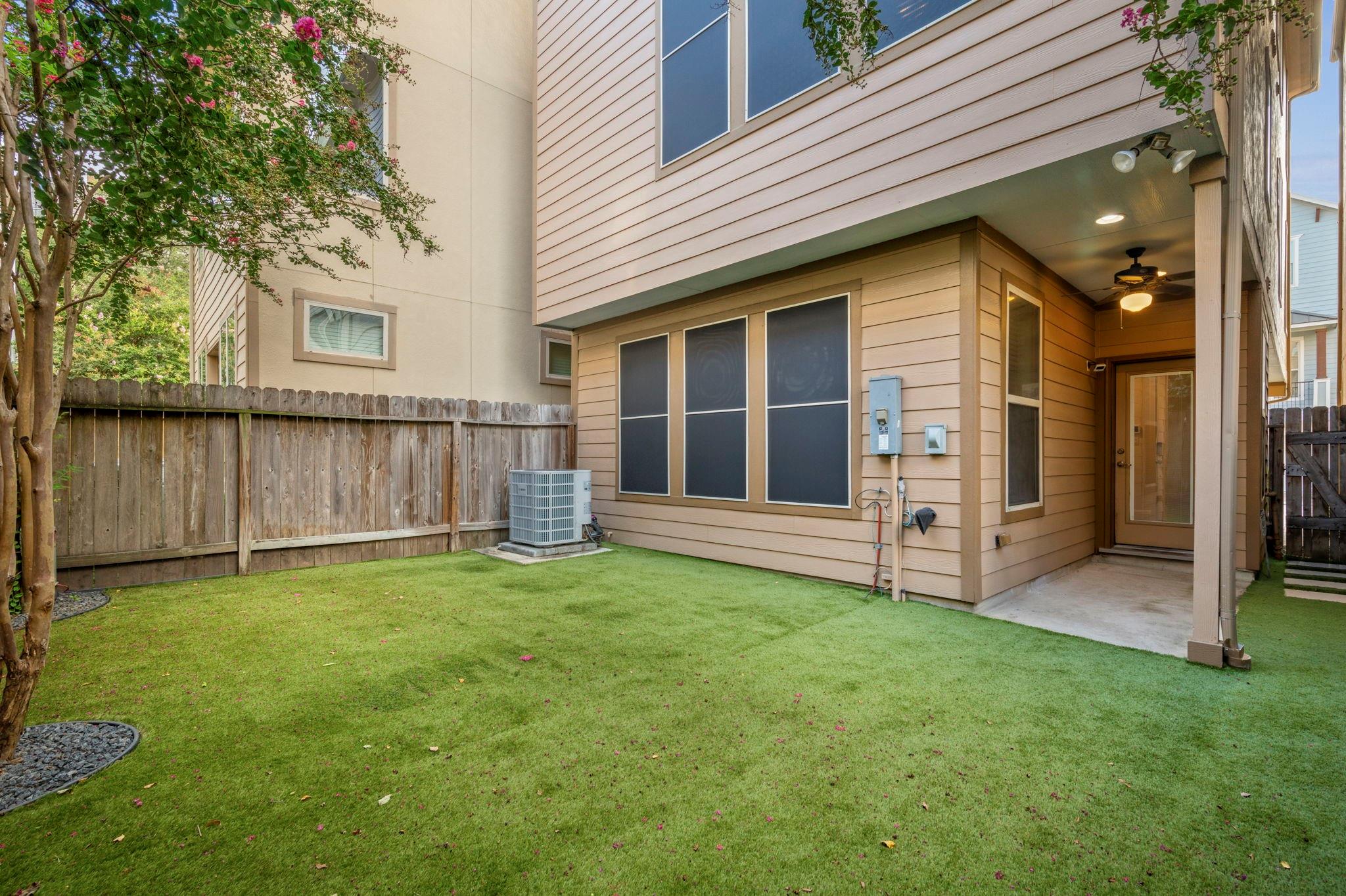 2623 Shady Woods Lane, Houston