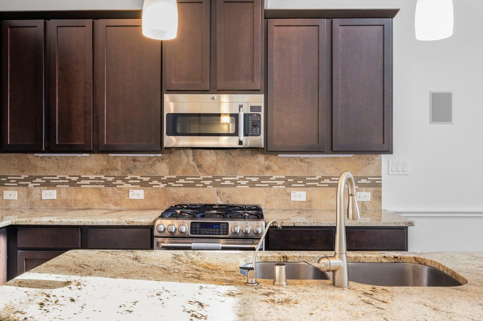 2623 Shady Woods Lane, Houston