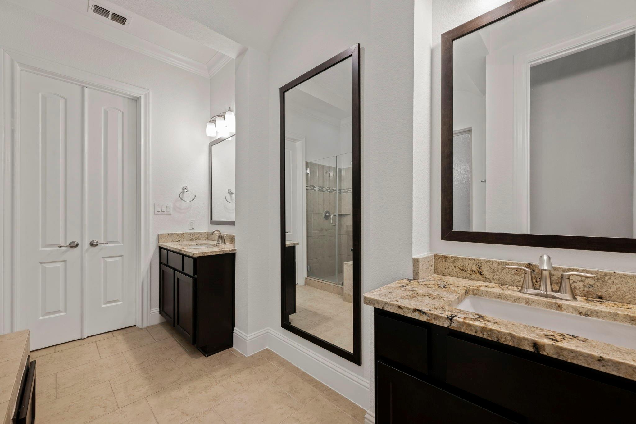 2623 Shady Woods Lane, Houston