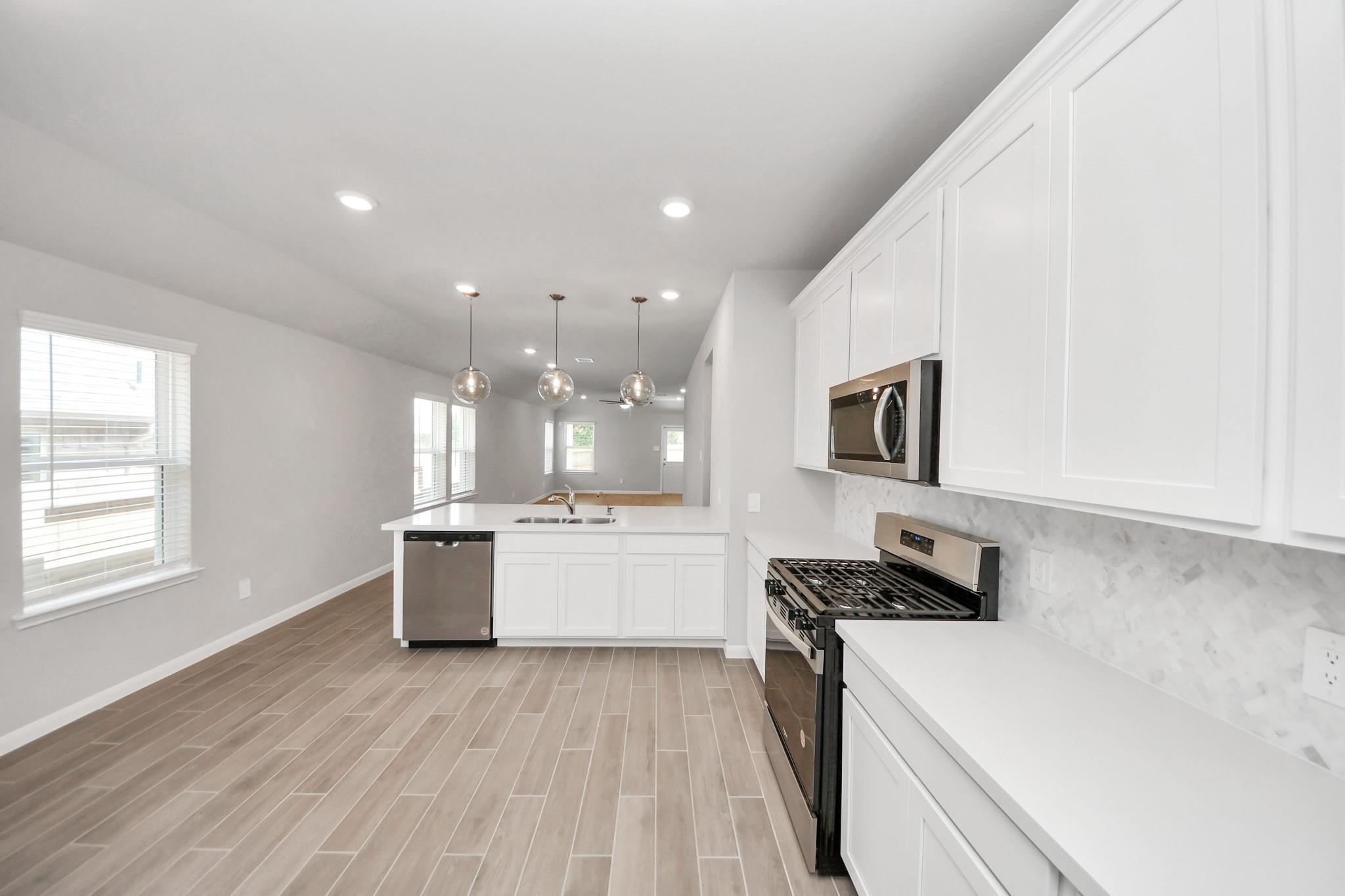 19560 Stripe Hill Bend