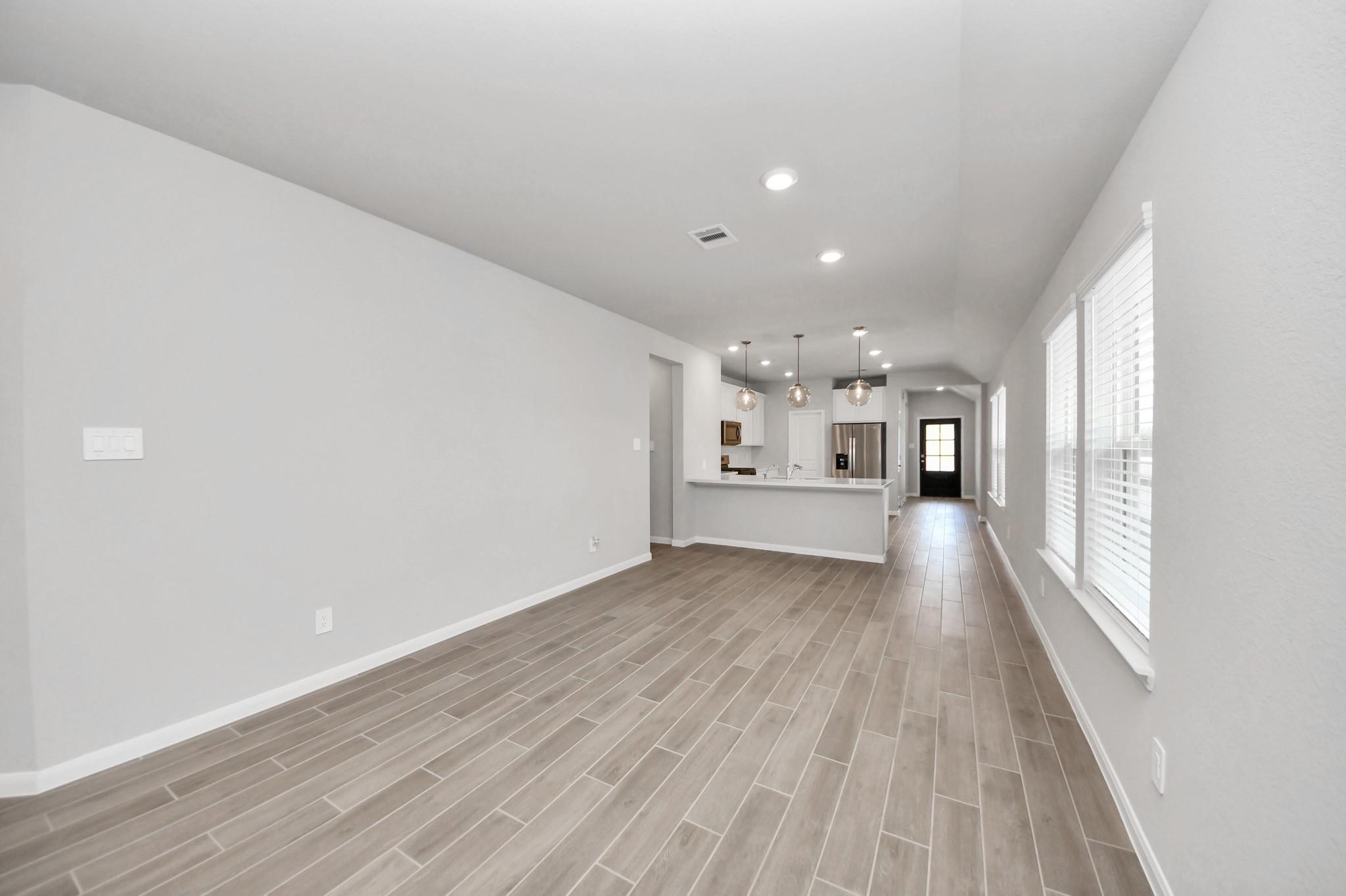 19560 Stripe Hill Bend