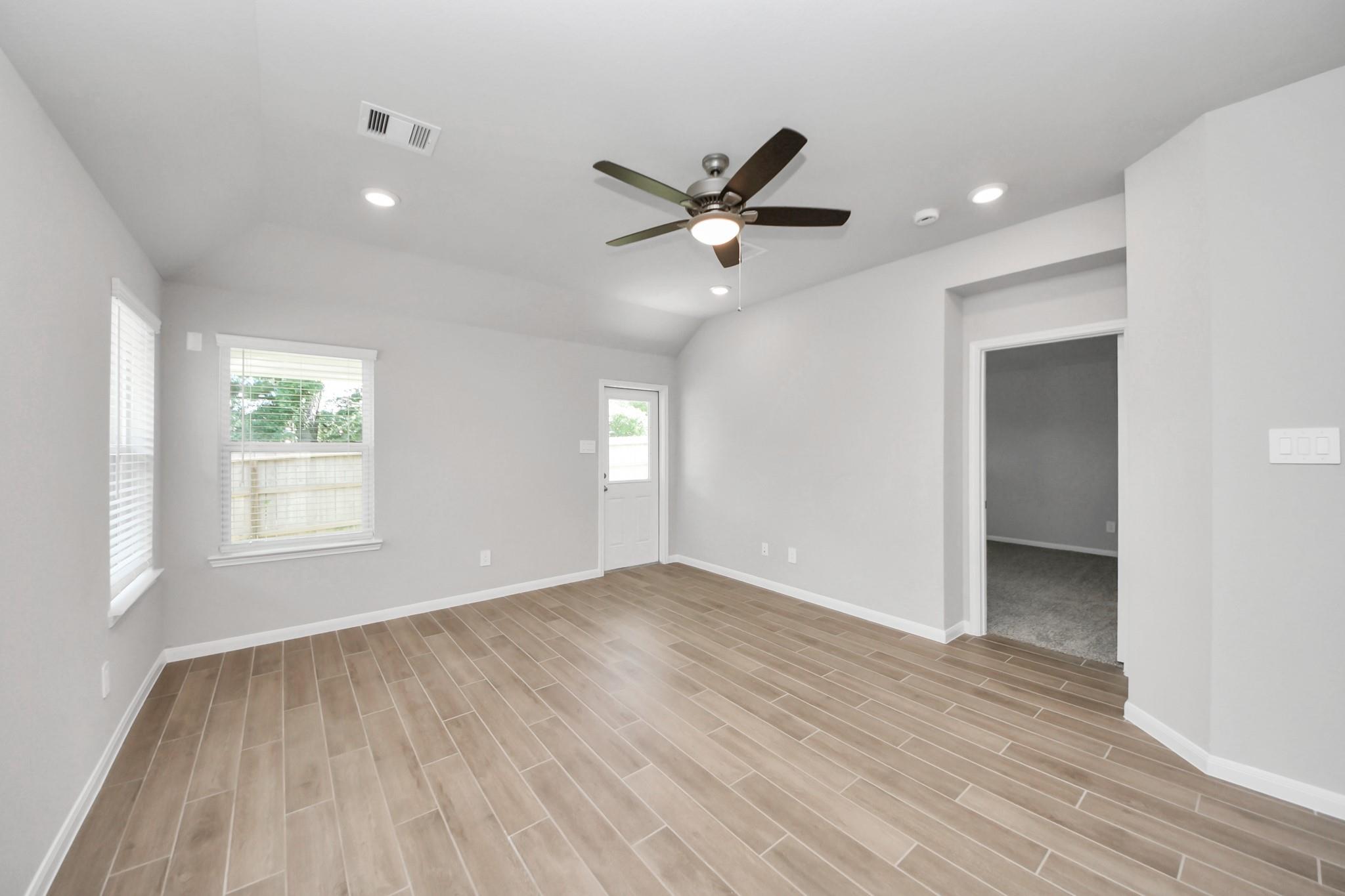 19560 Stripe Hill Bend