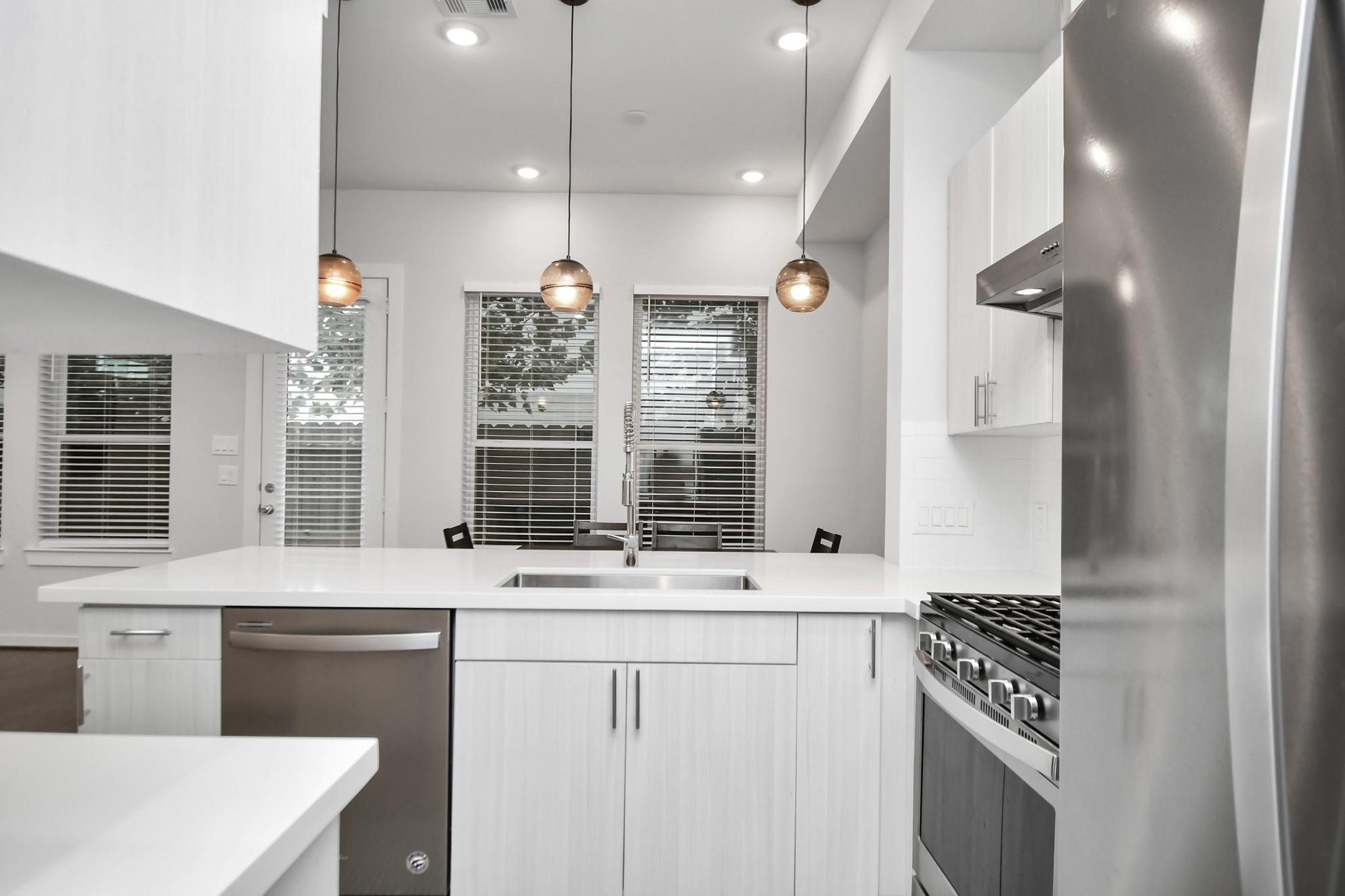 619 Thornton Oaks Lane