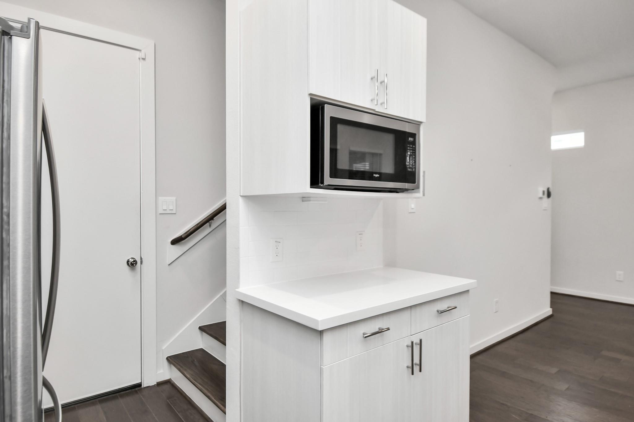 619 Thornton Oaks Lane