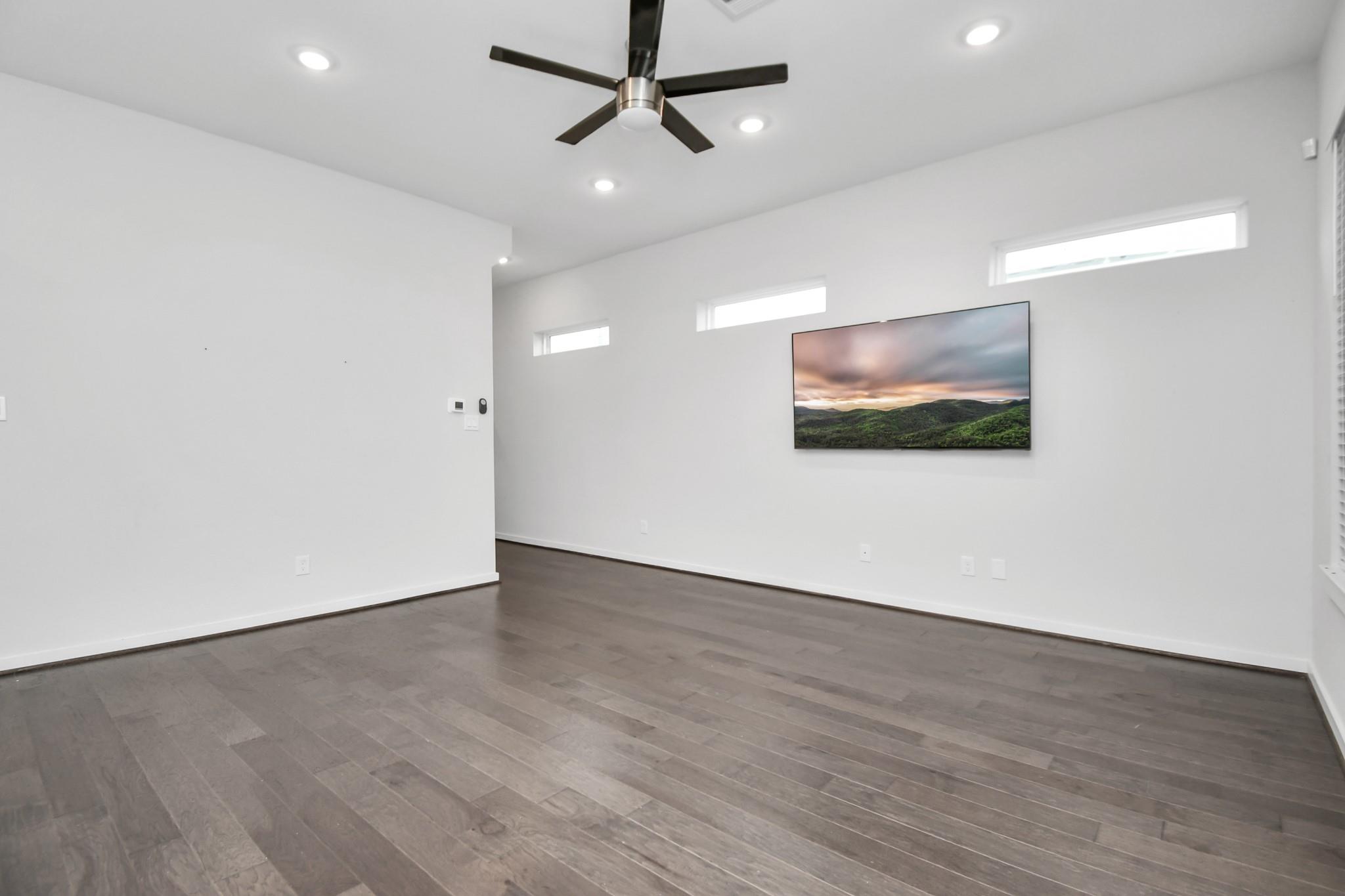 619 Thornton Oaks Lane