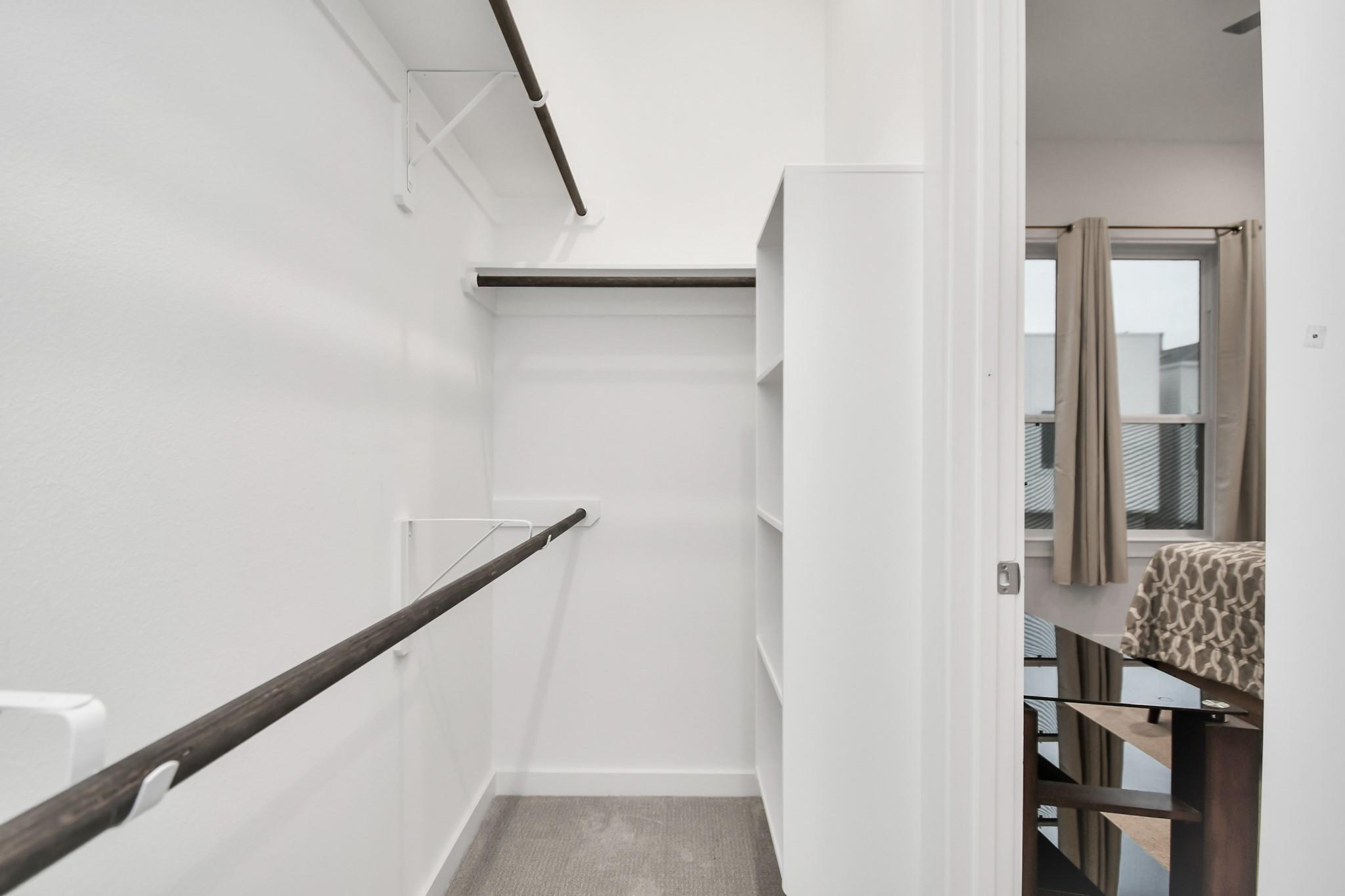 619 Thornton Oaks Lane