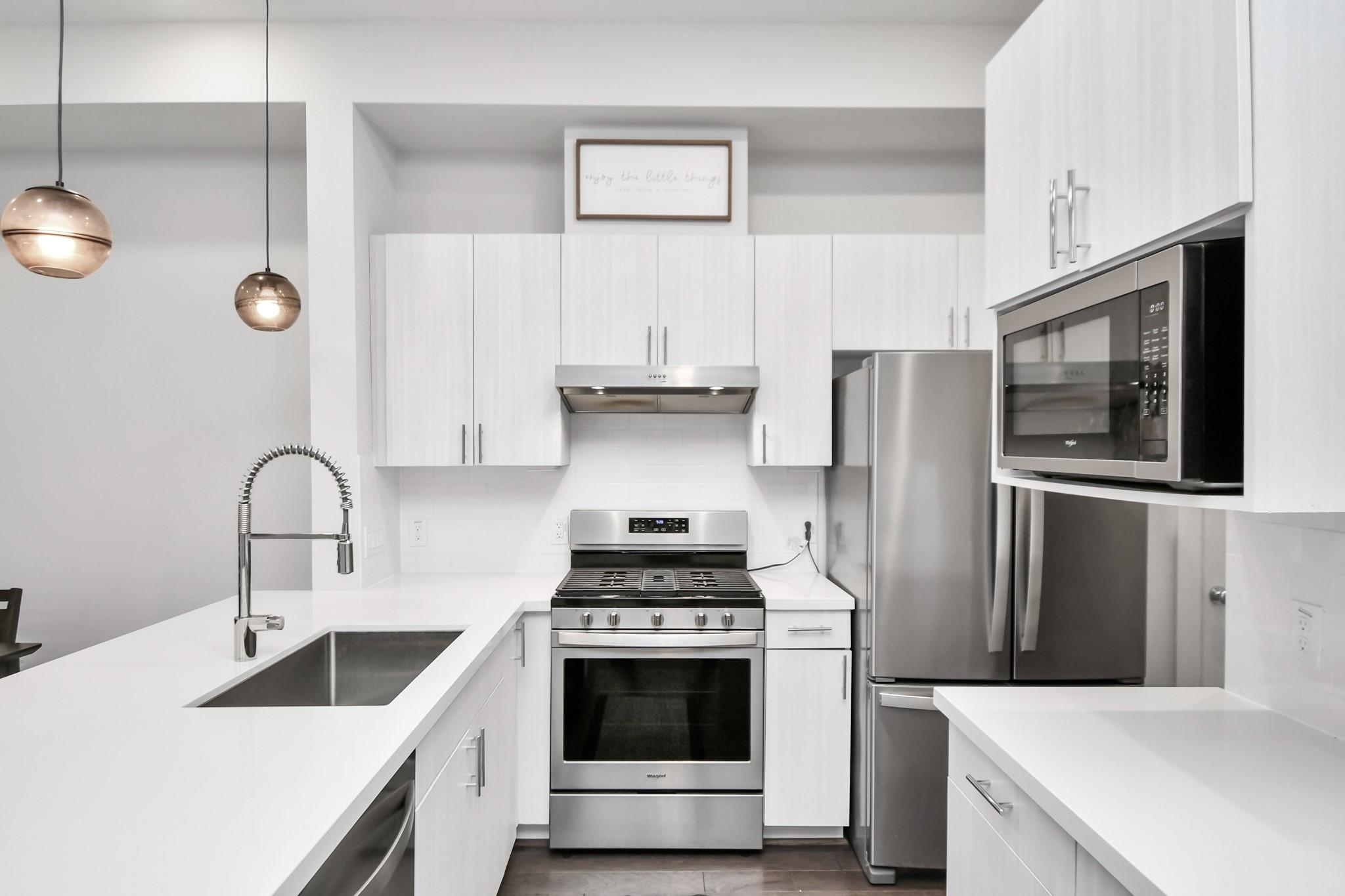 619 Thornton Oaks Lane