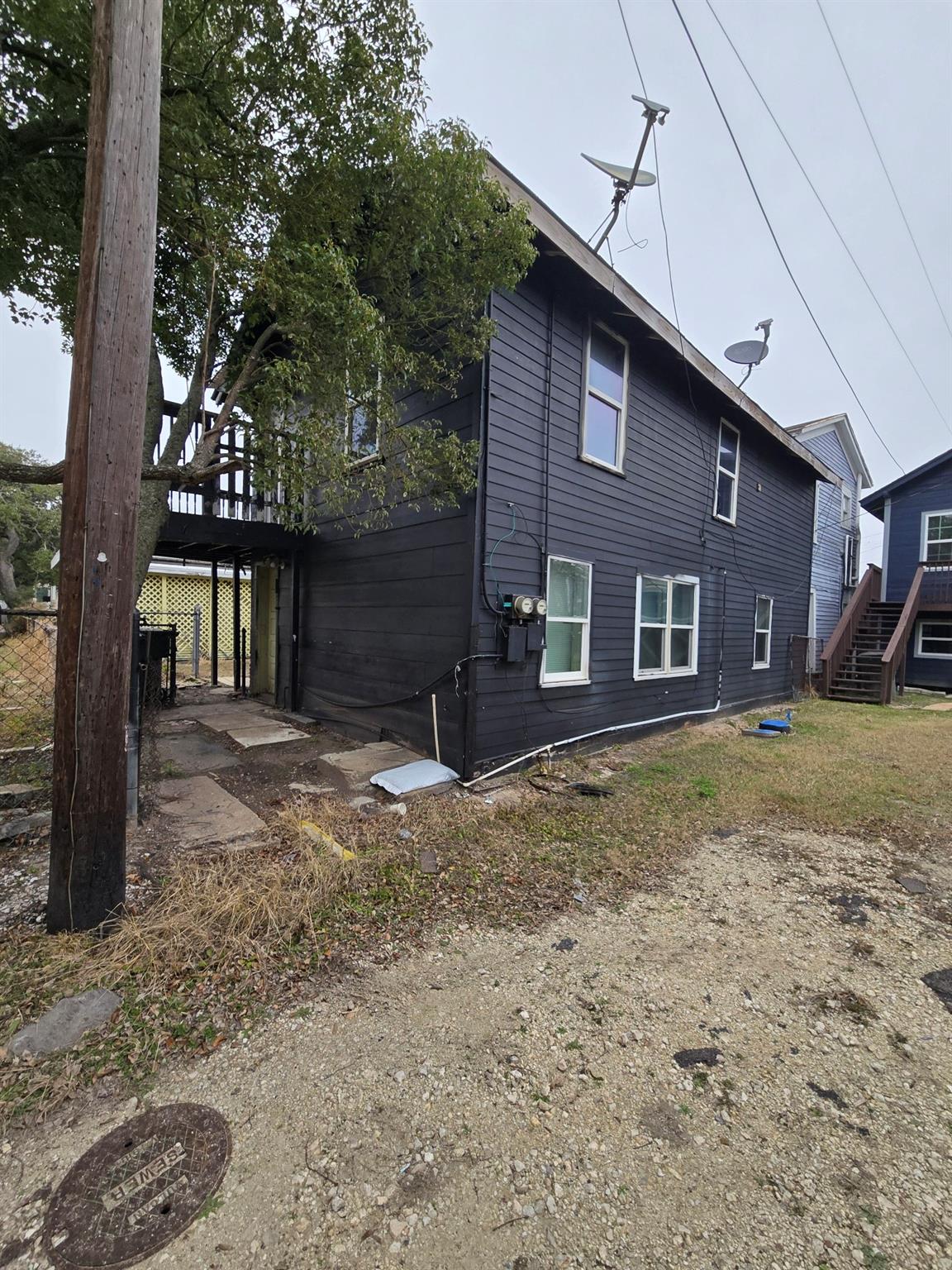 1619 Avenue M
