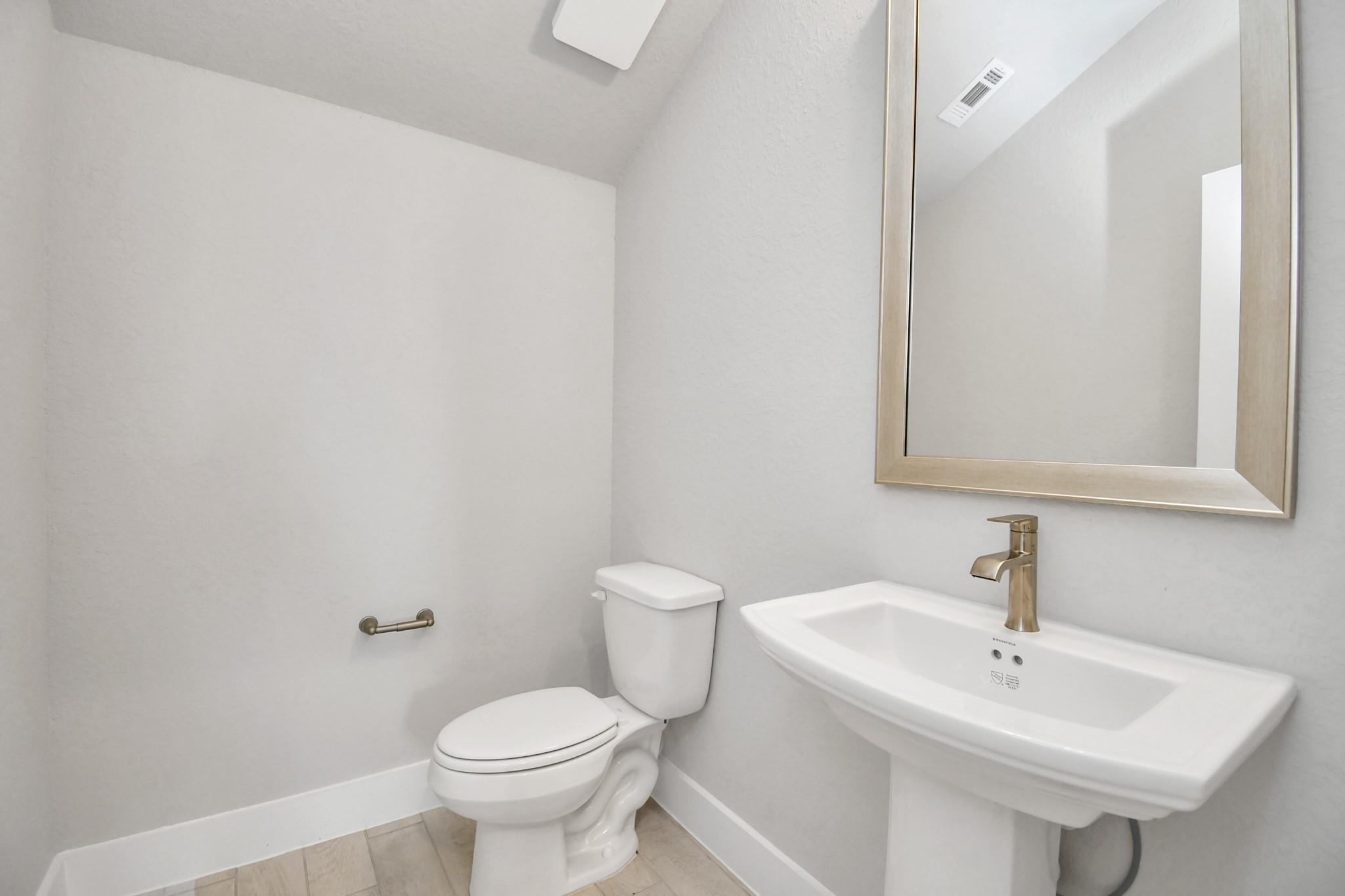 19718 Florence Glen Lane