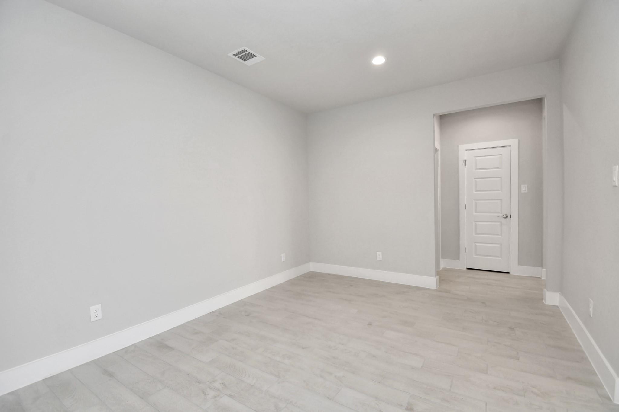 19718 Florence Glen Lane