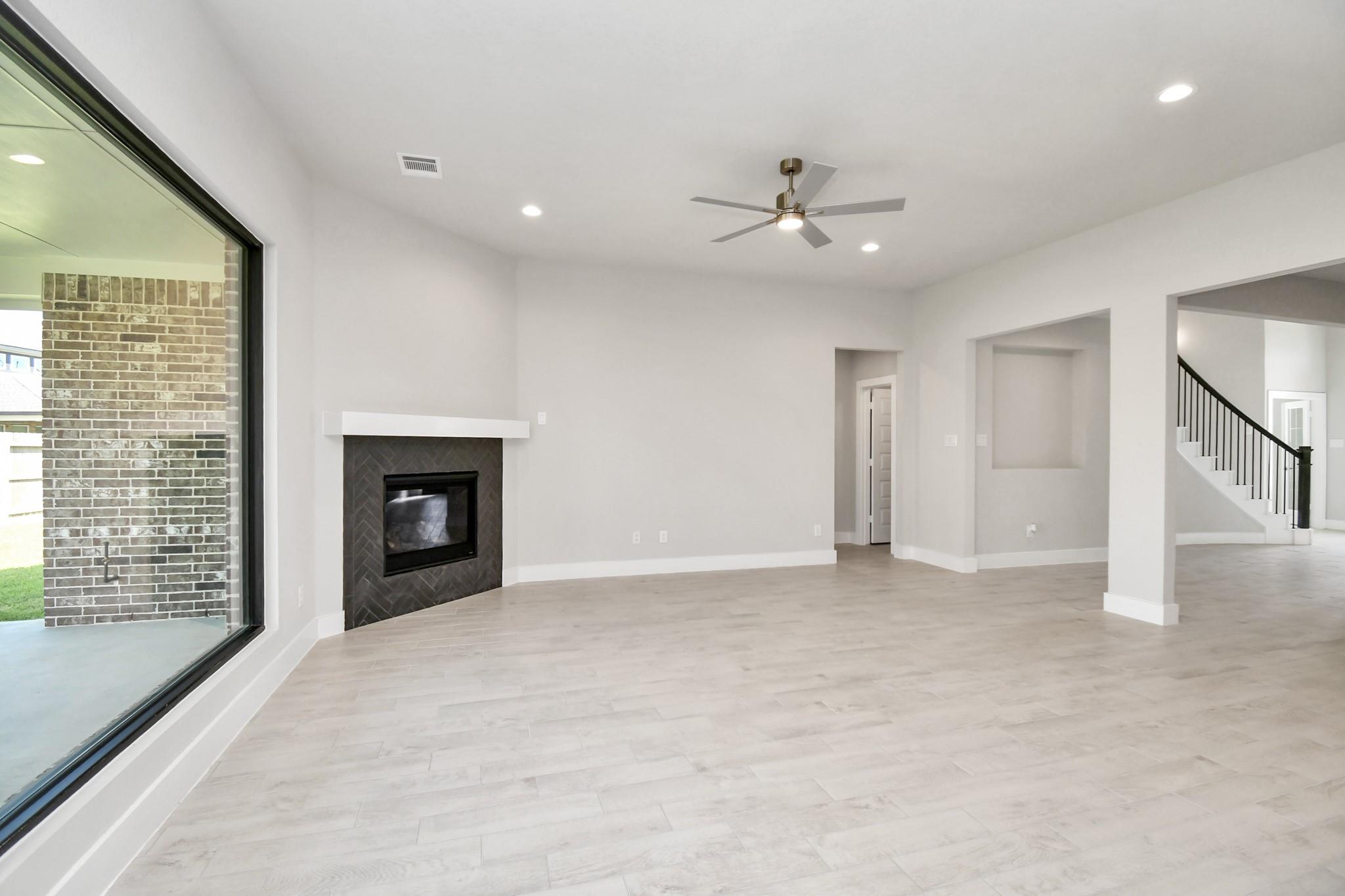 19718 Florence Glen Lane