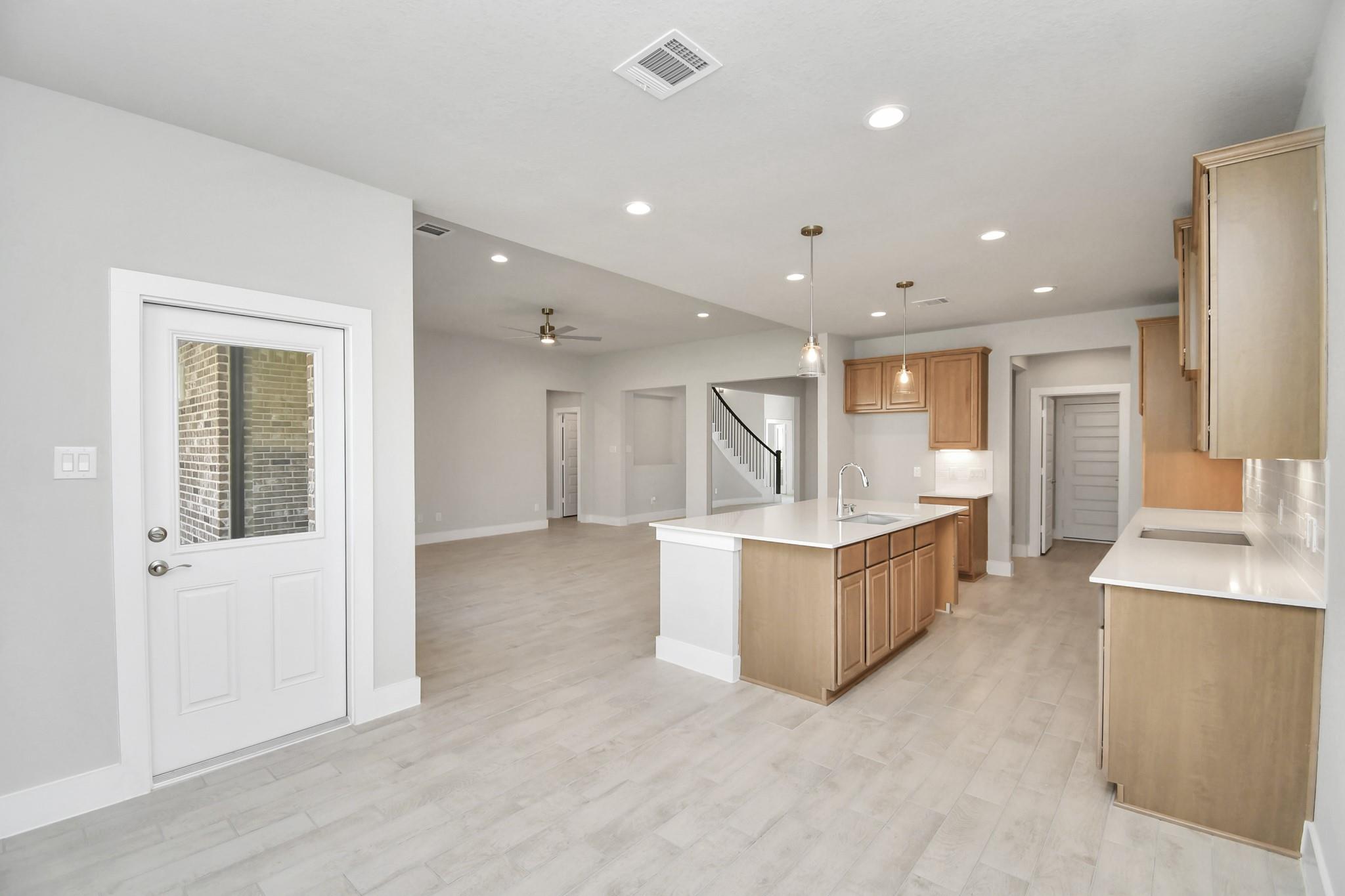 19718 Florence Glen Lane