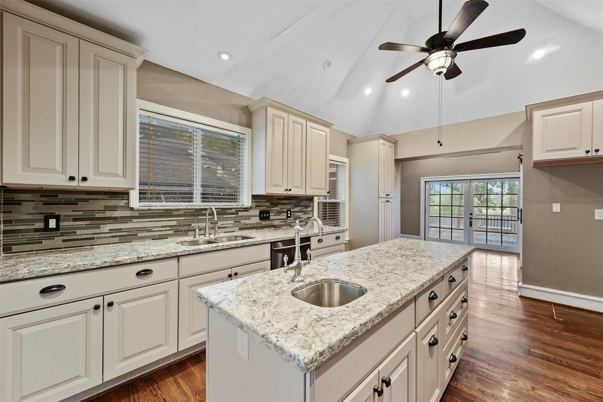 6733 Sylvan Road