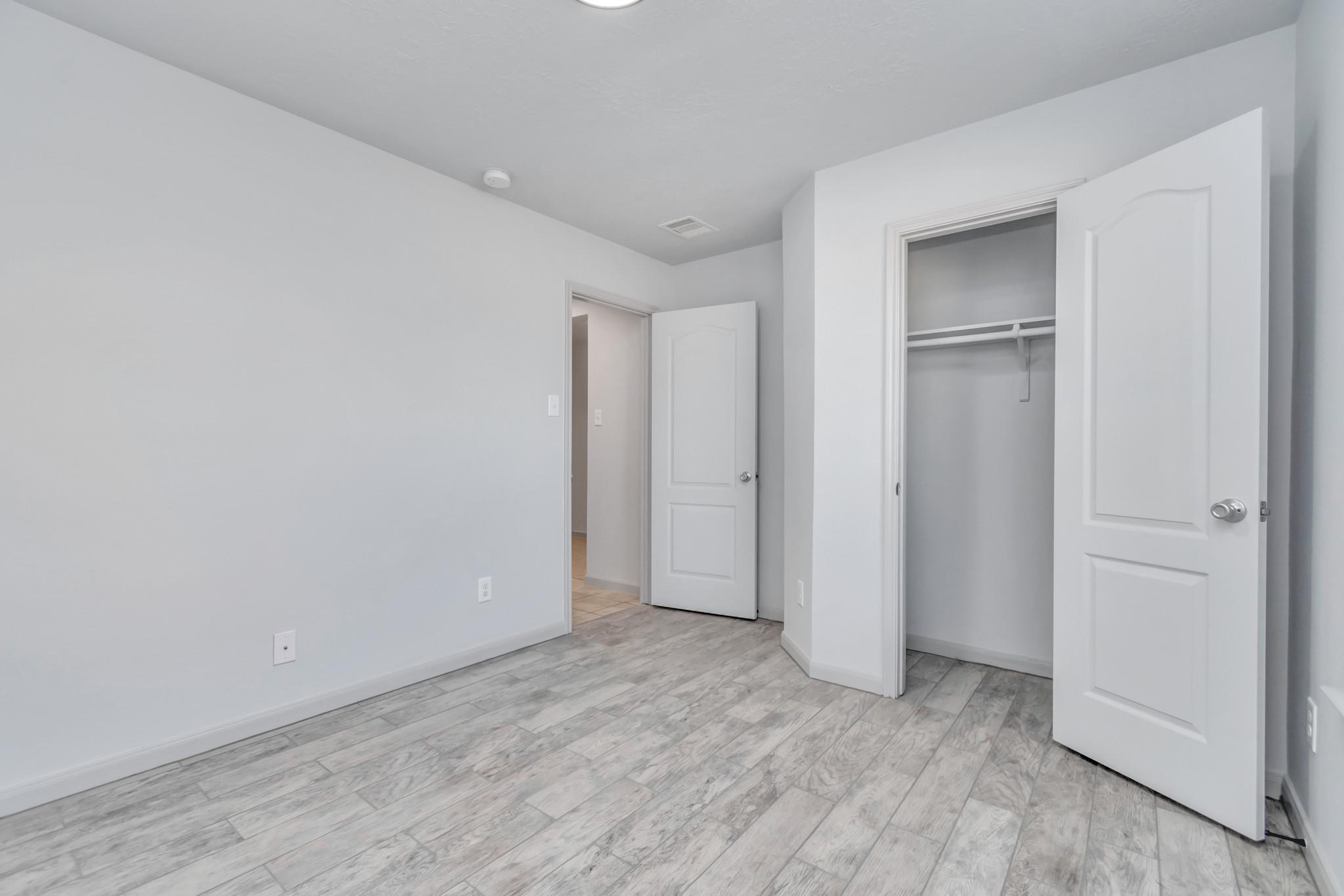 7946 Moss Springs Court