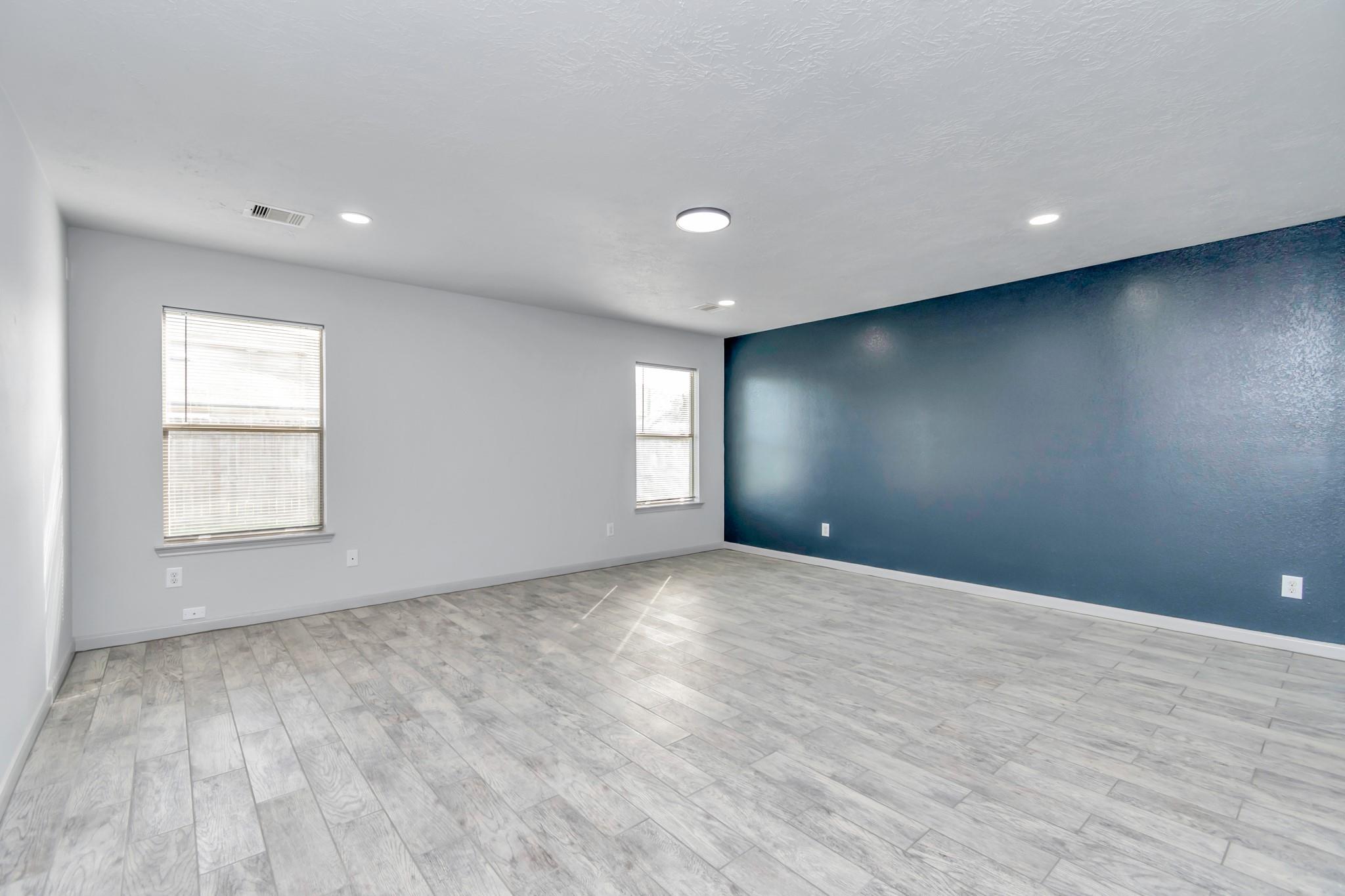 7946 Moss Springs Court