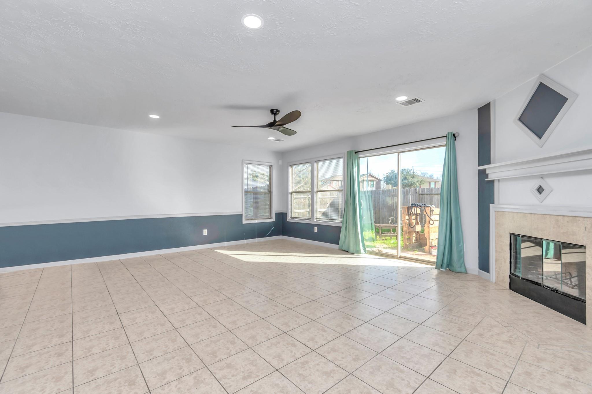 7946 Moss Springs Court