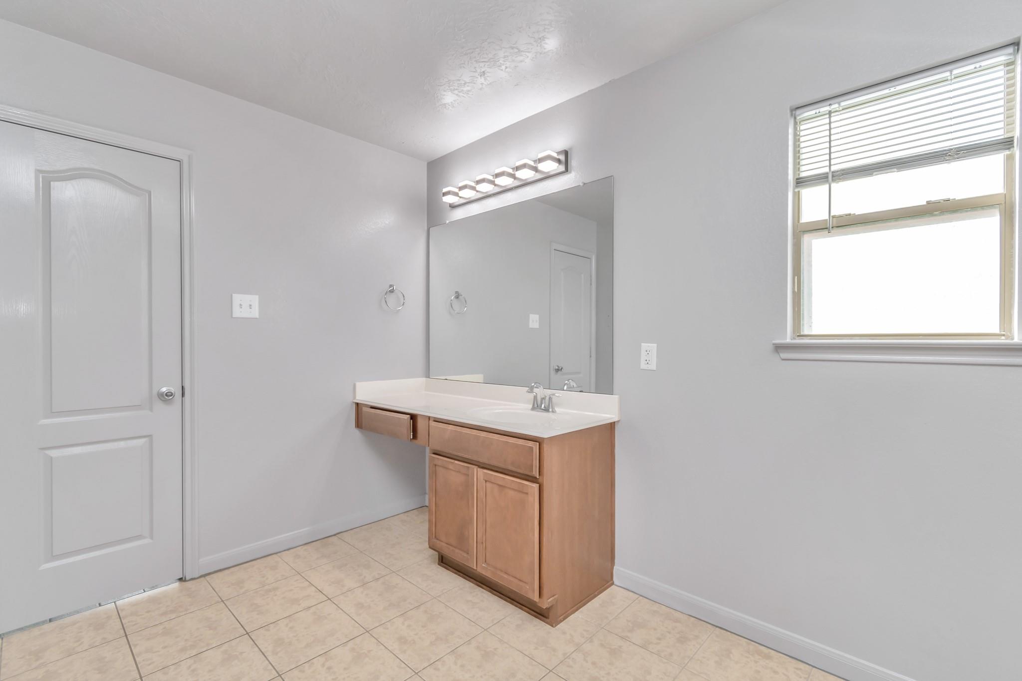 7946 Moss Springs Court