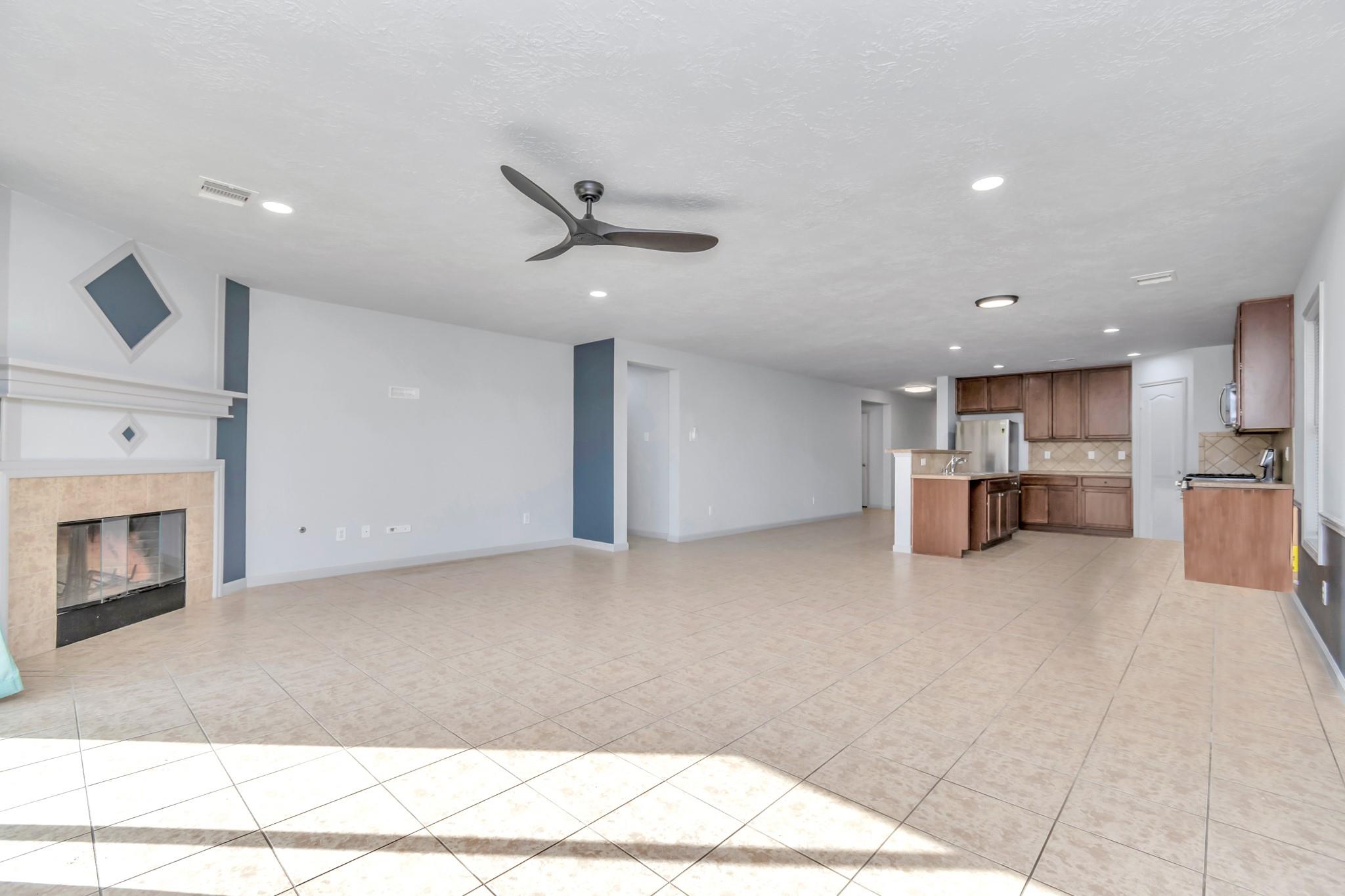 7946 Moss Springs Court