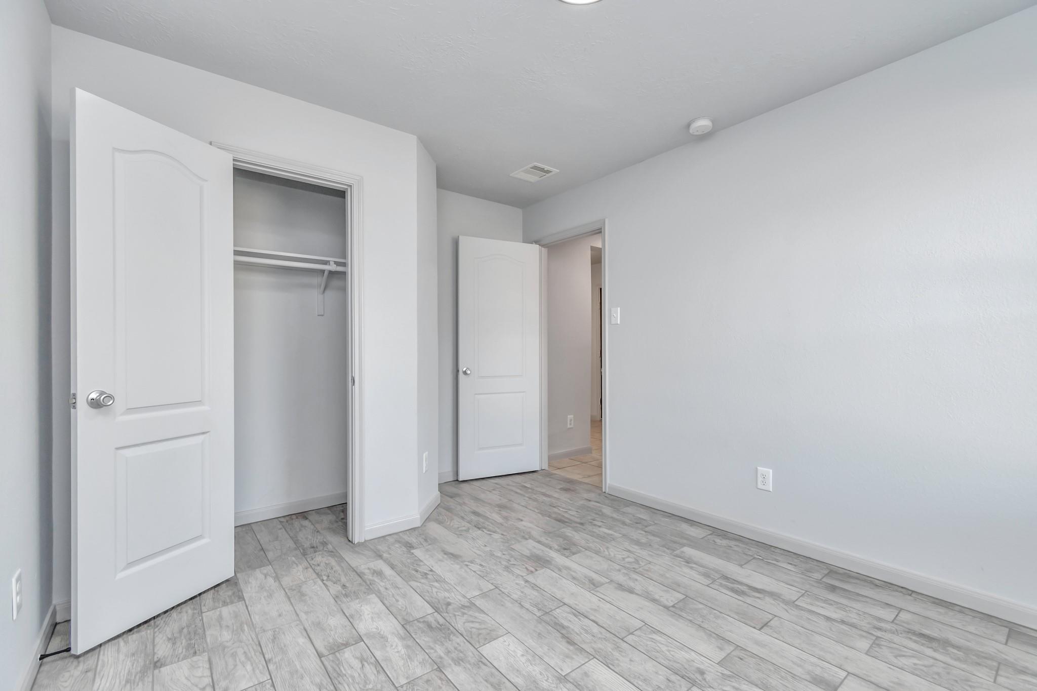 7946 Moss Springs Court