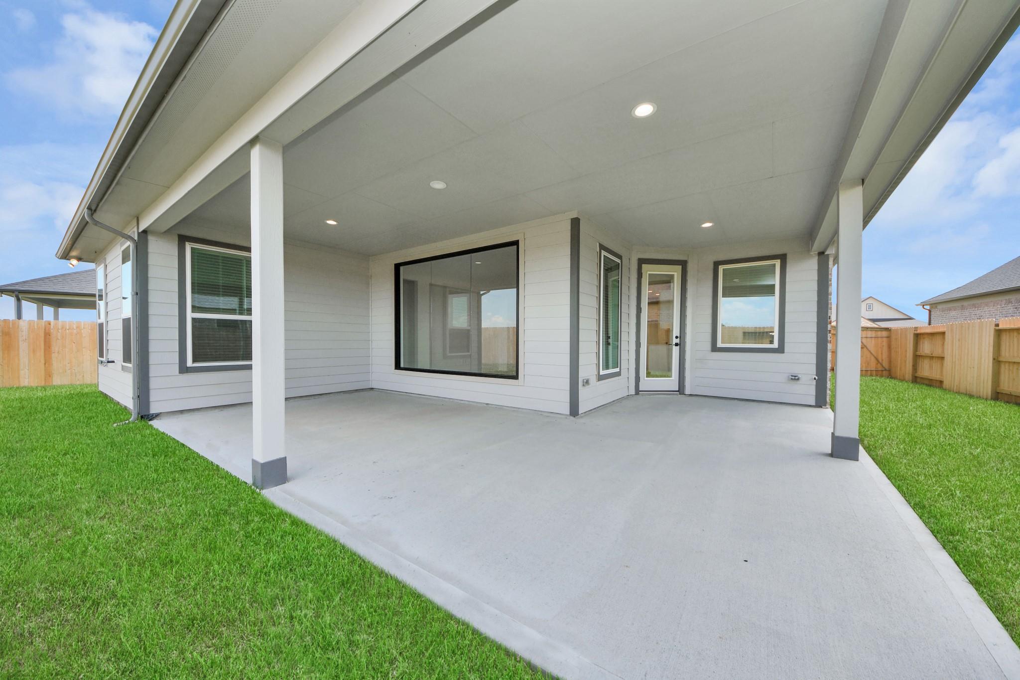 6211 Vista View Lane