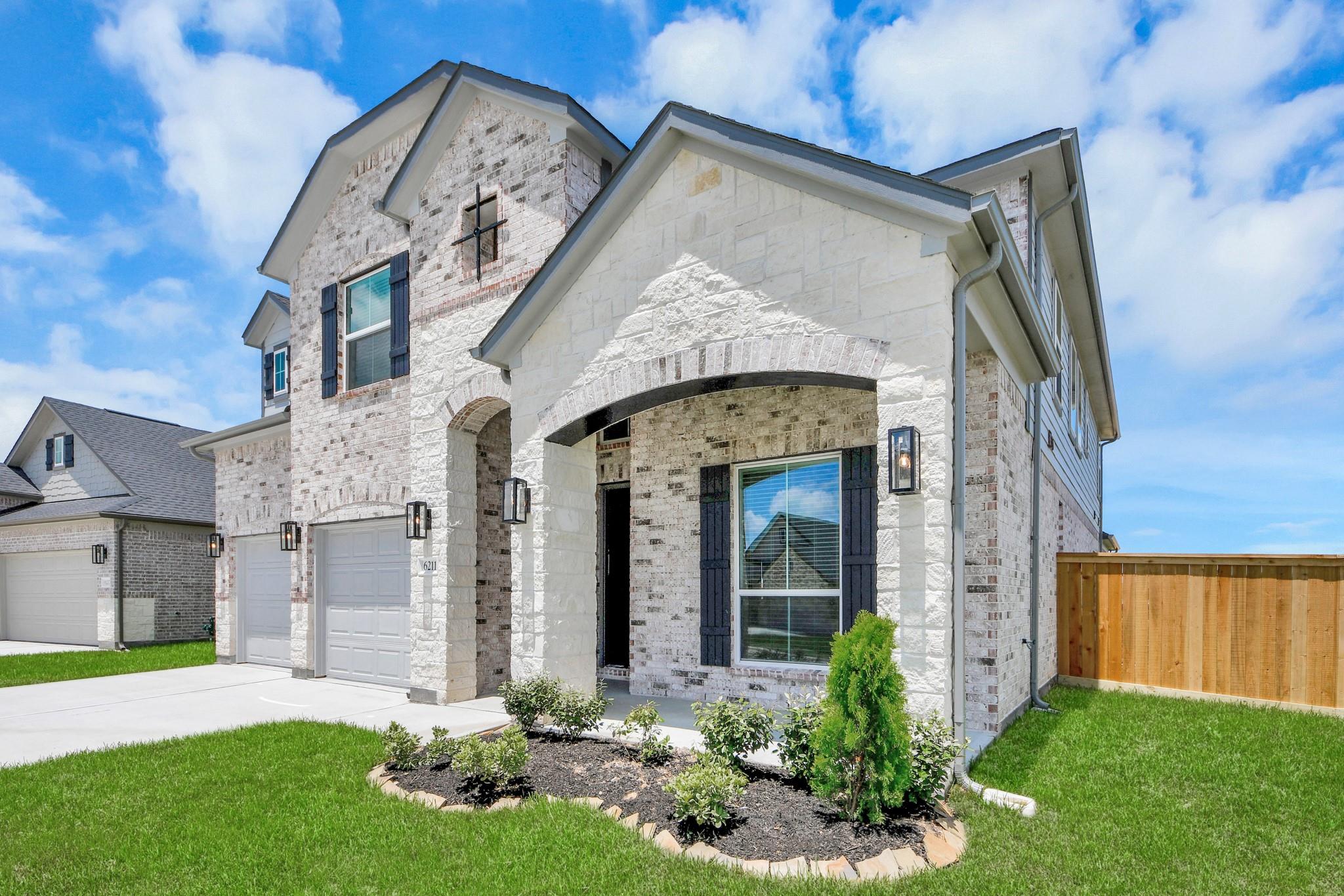 6211 Vista View Lane