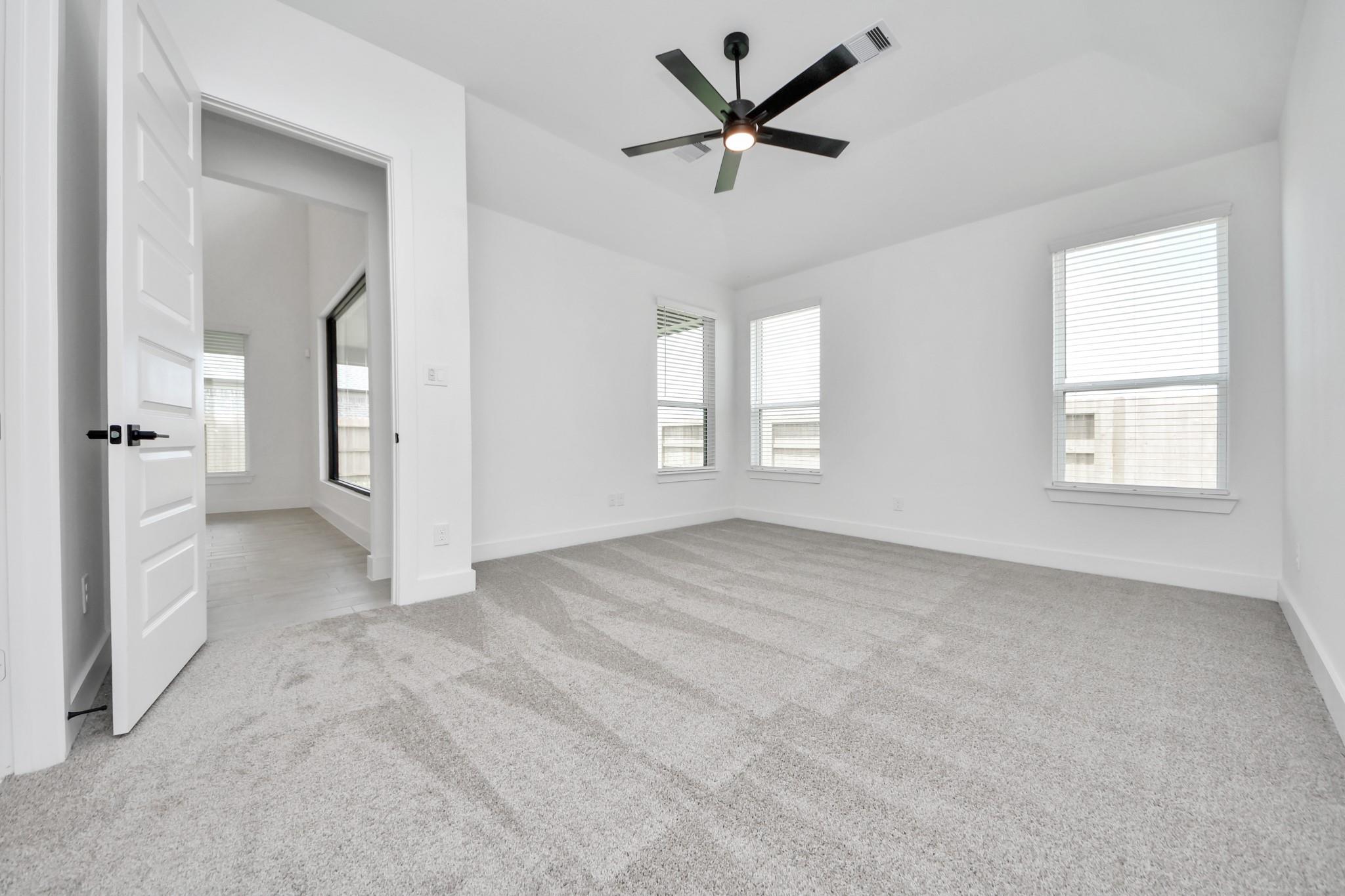 6211 Vista View Lane