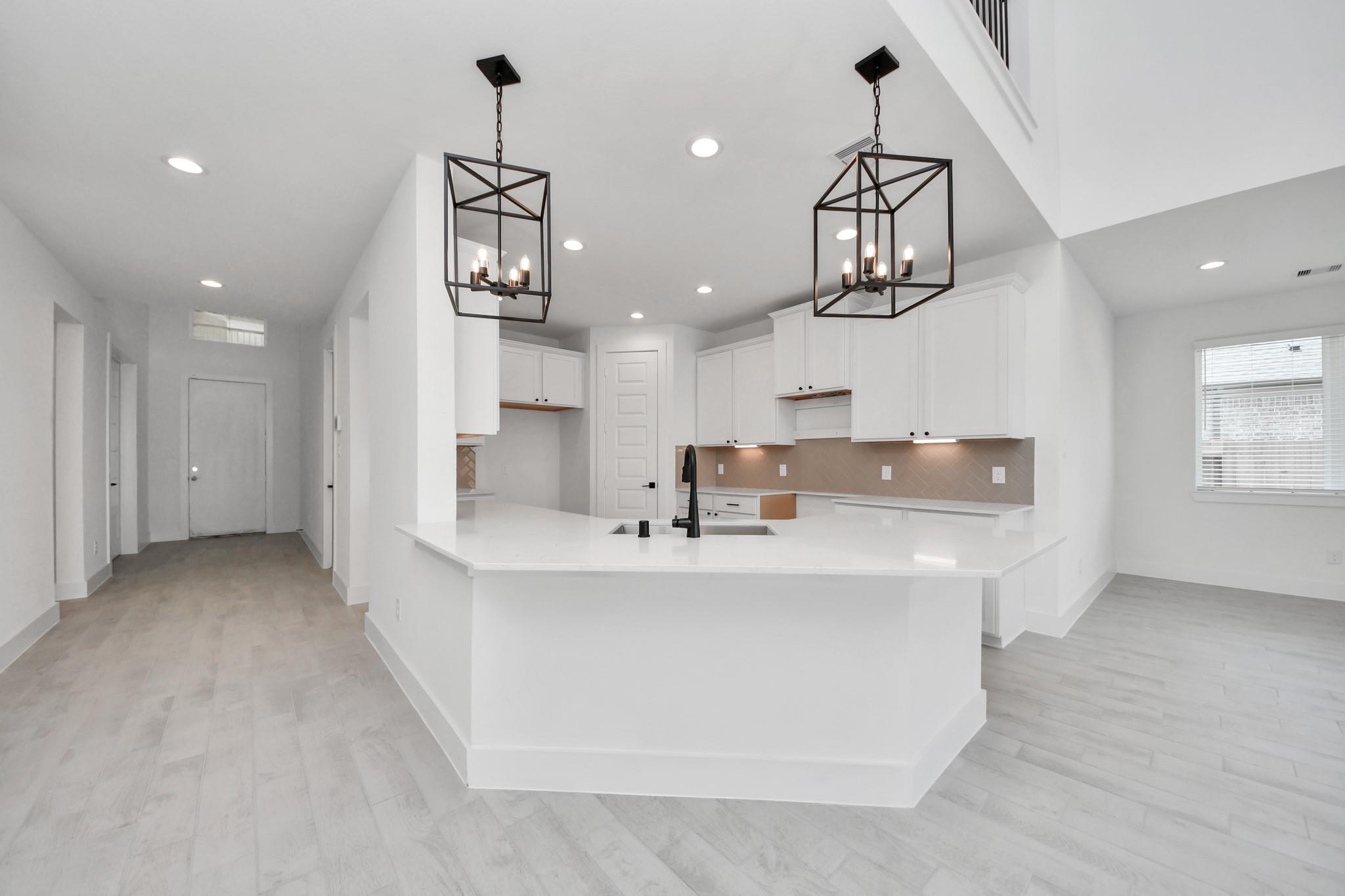6211 Vista View Lane