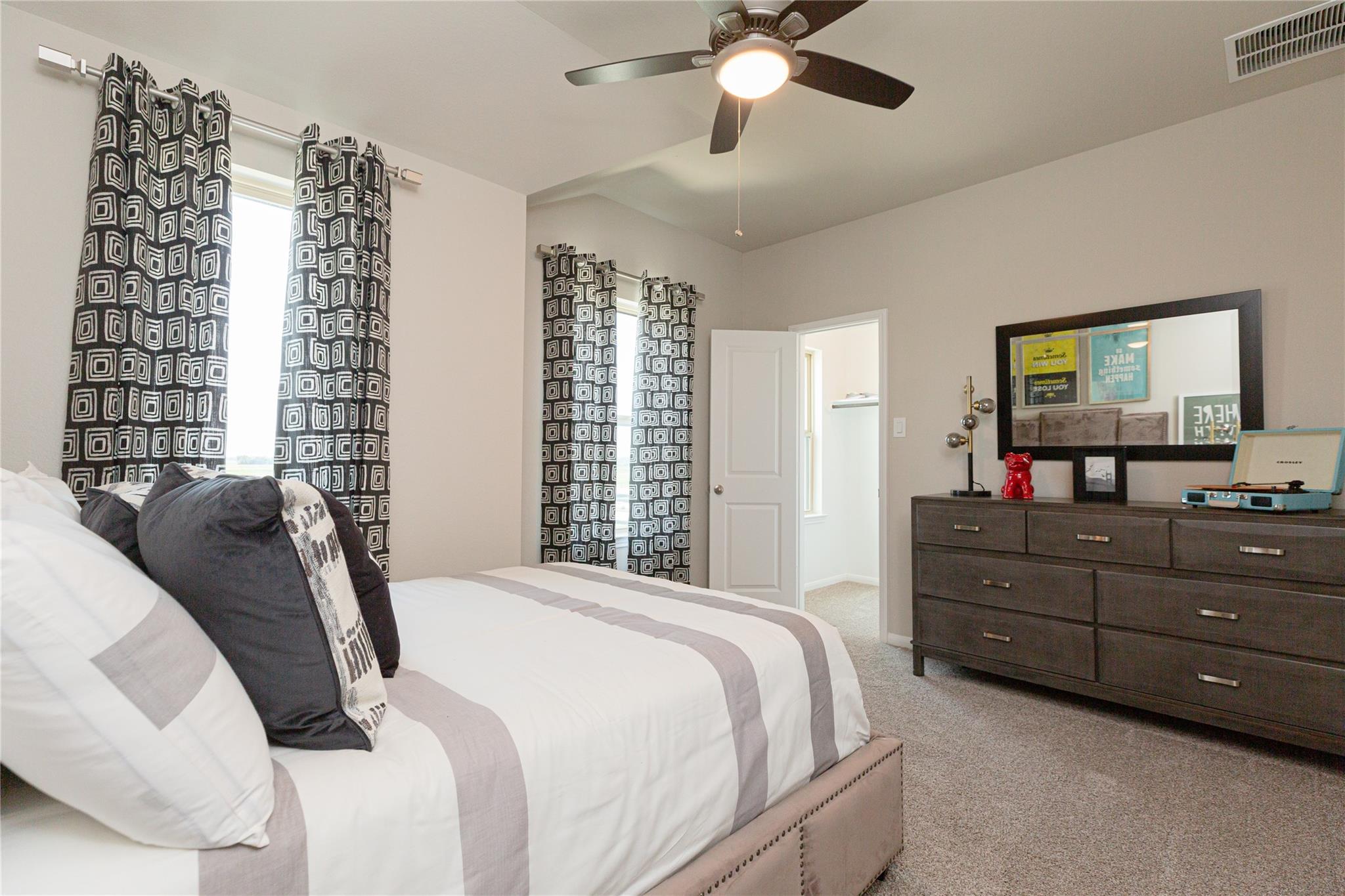 19733 Flag View Drive